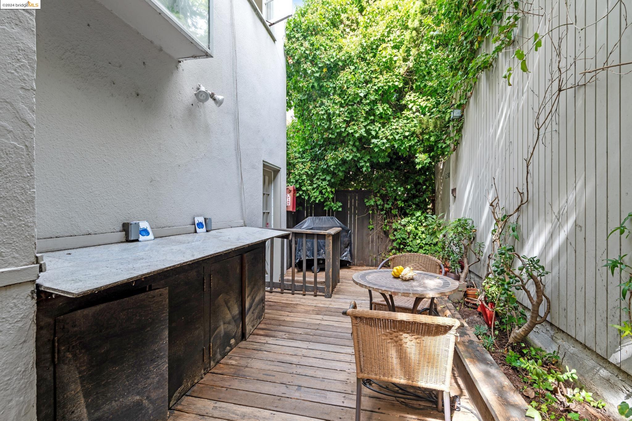 2301 Virginia St # 2