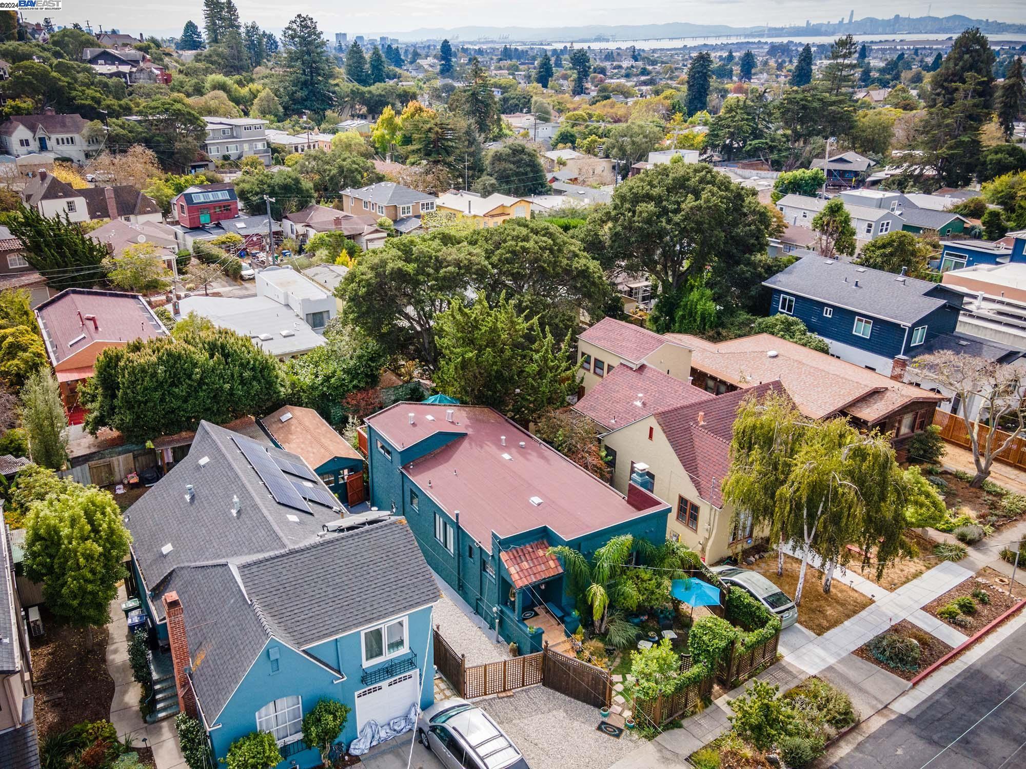 1652 Oak View Avenue