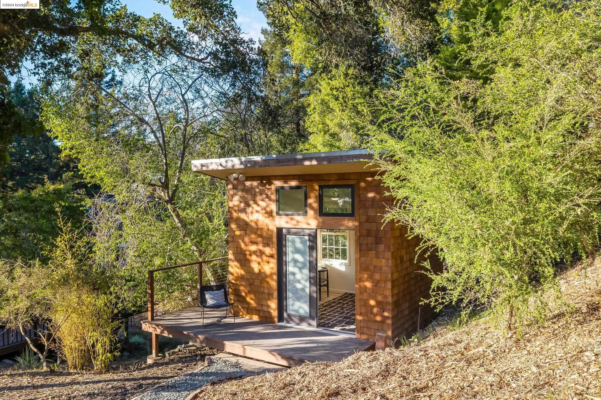 2785 Shasta Rd
