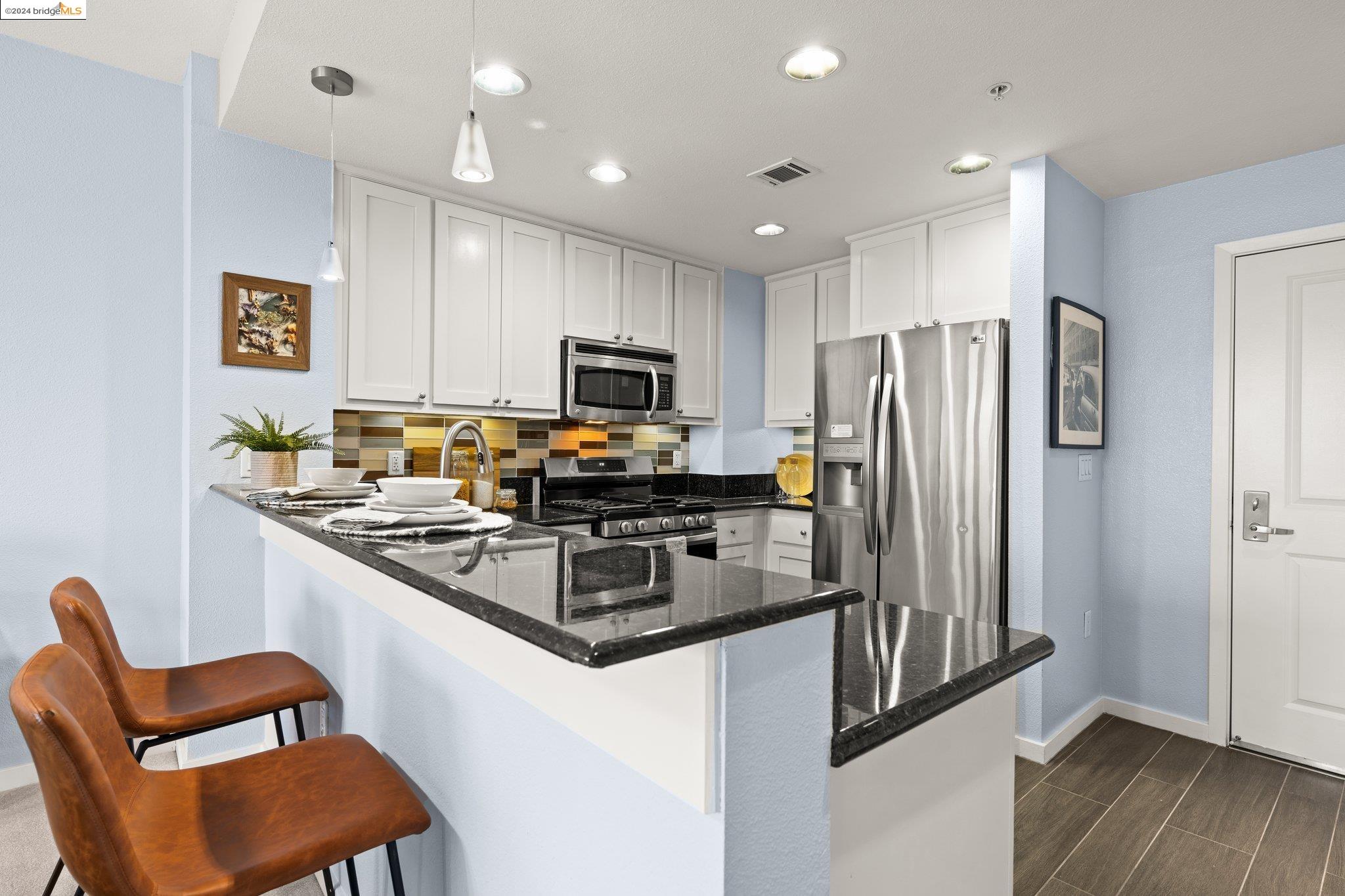 1488 El Camino Real # 302