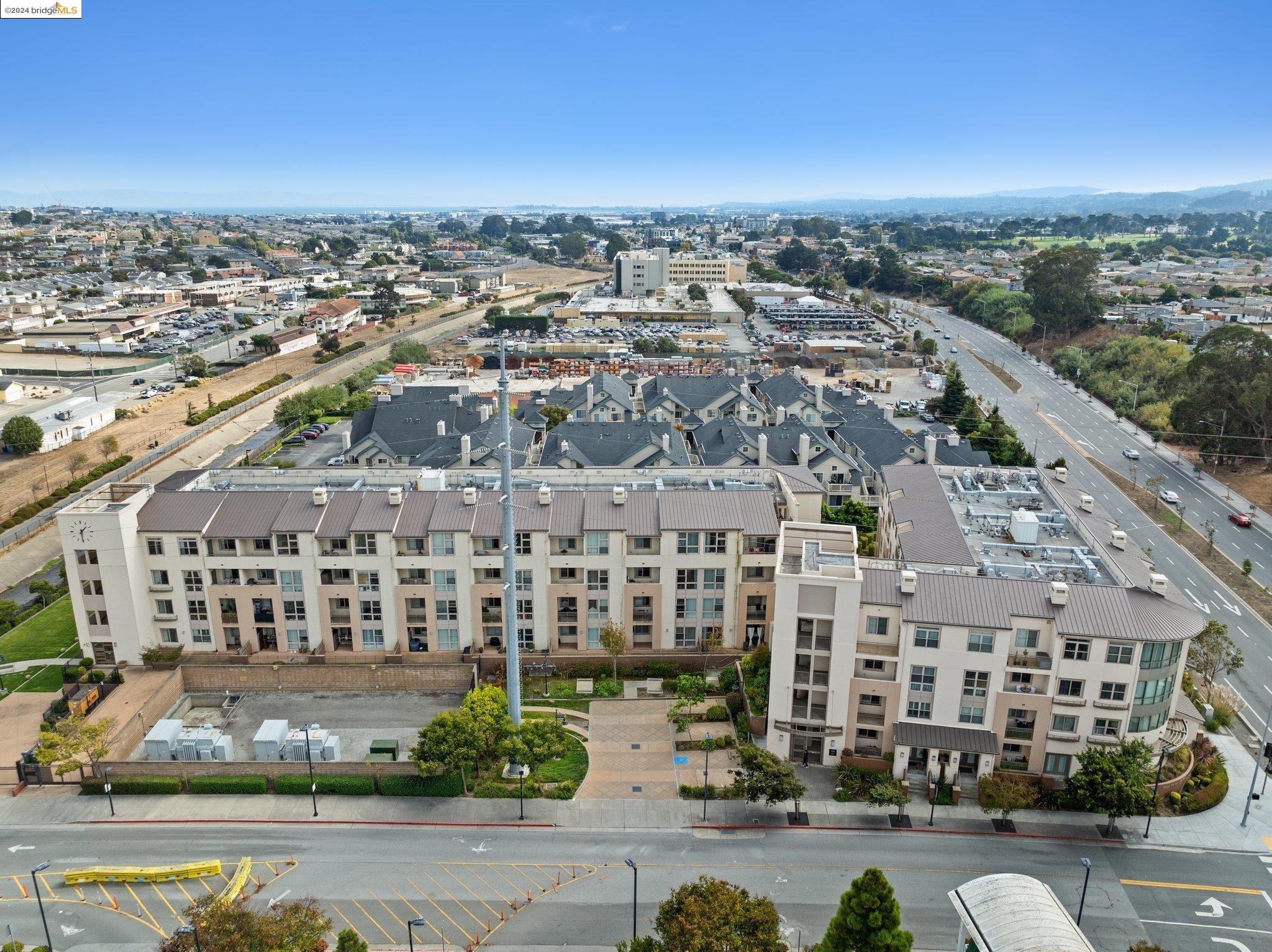 1488 El Camino Real # 302