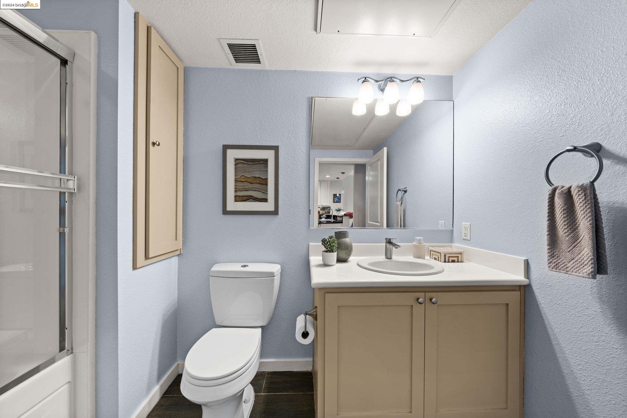 1488 El Camino Real # 302