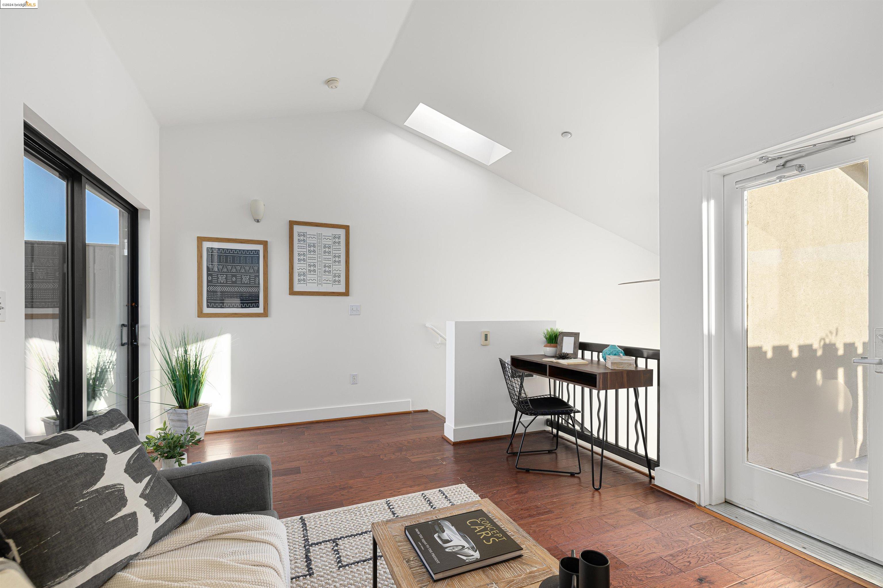 4811 Telegraph Ave # 508