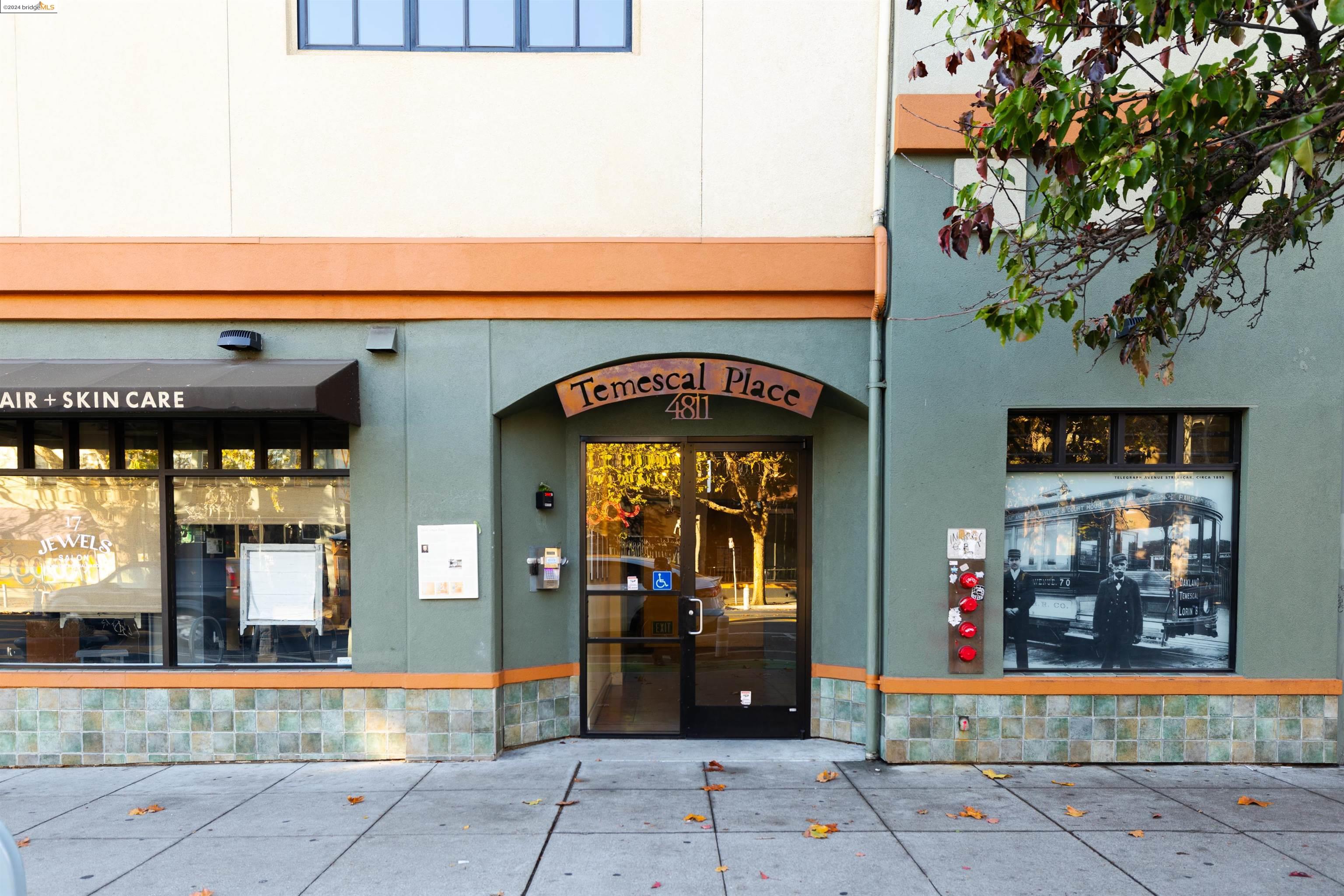 4811 Telegraph Ave # 508