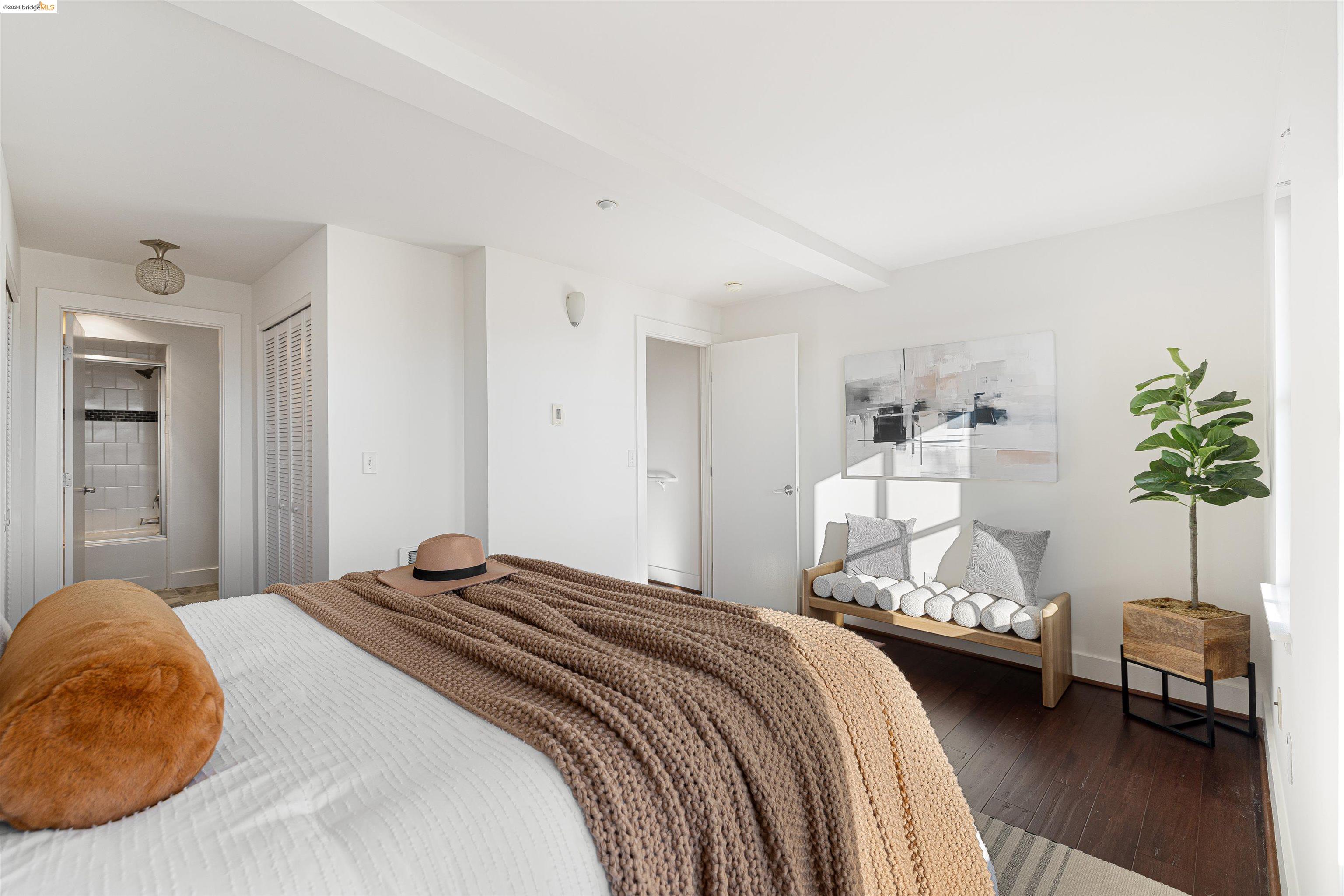 4811 Telegraph Ave # 508