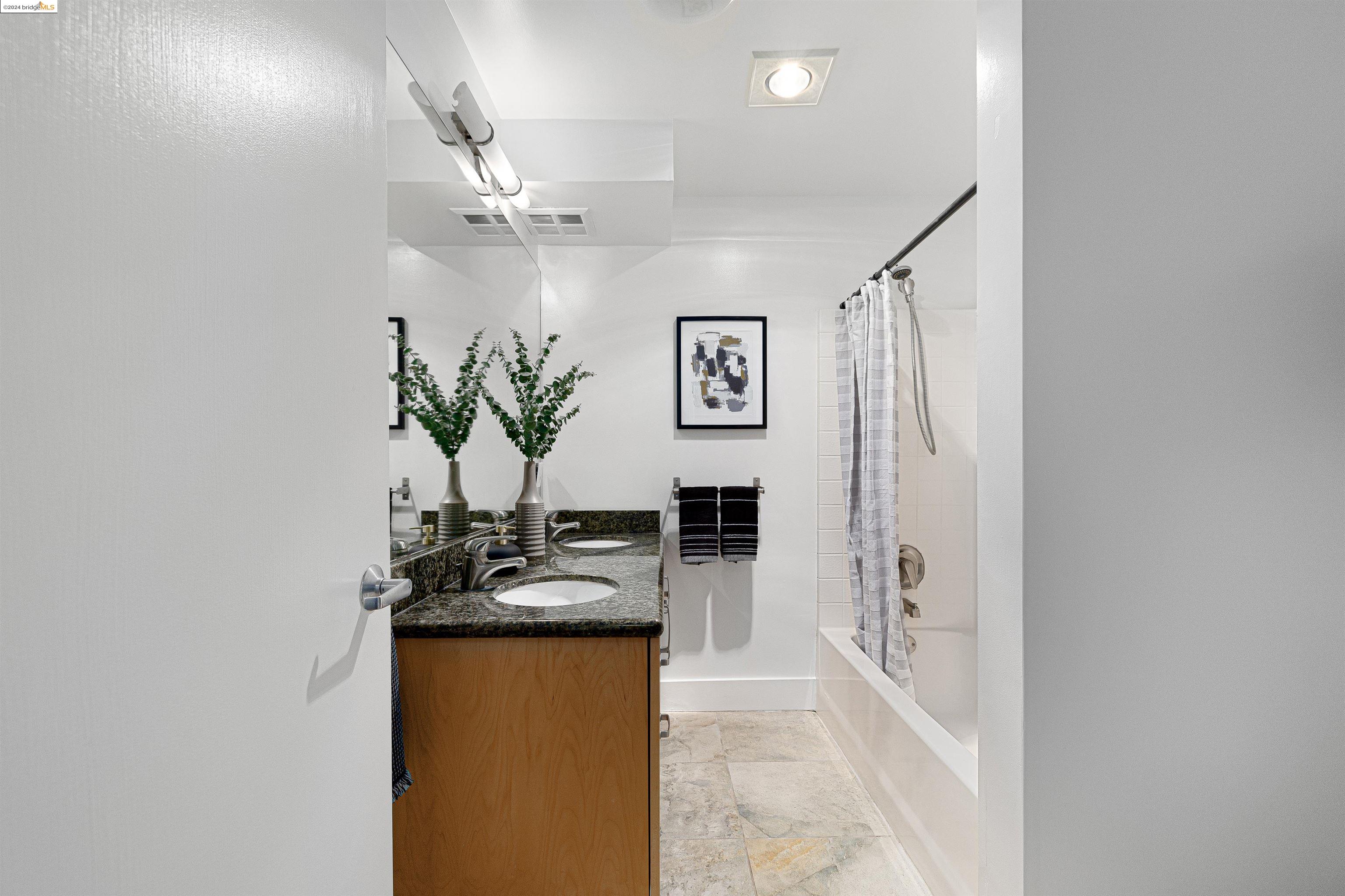 4811 Telegraph Ave # 508