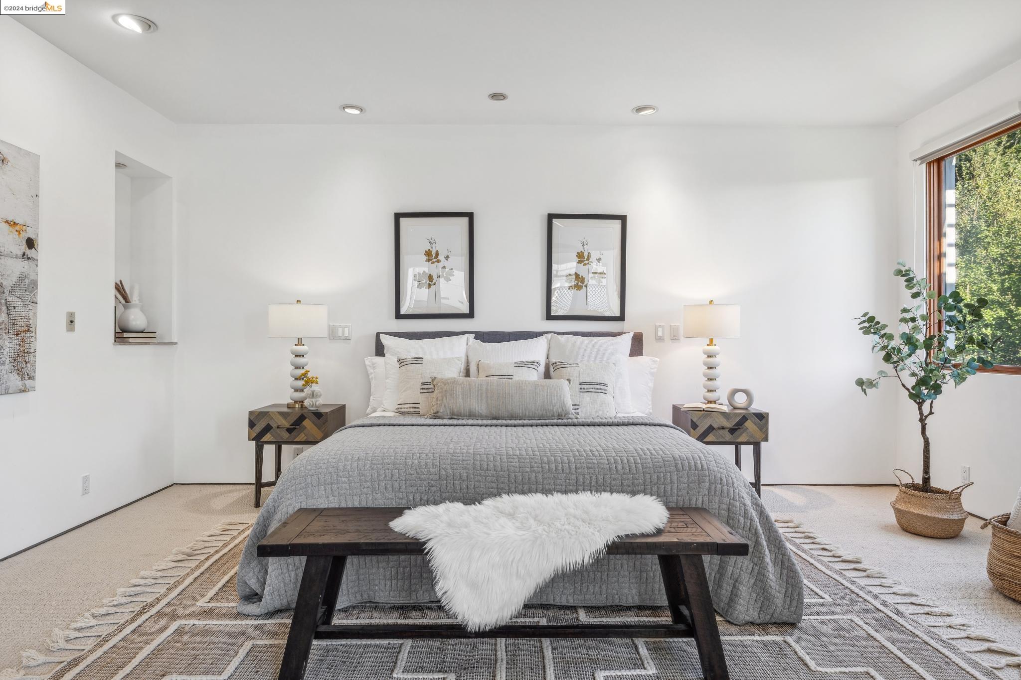 6938 Buckingham Blvd