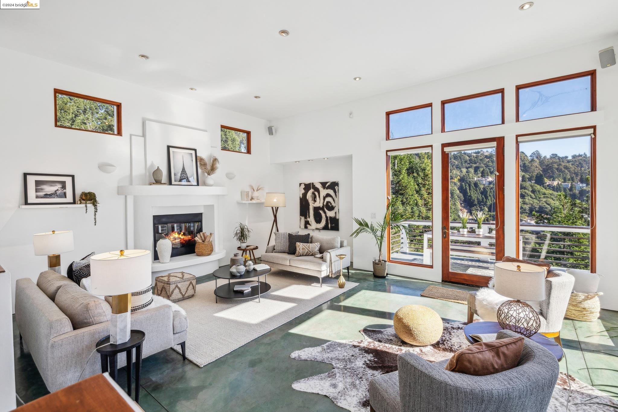 6938 Buckingham Blvd