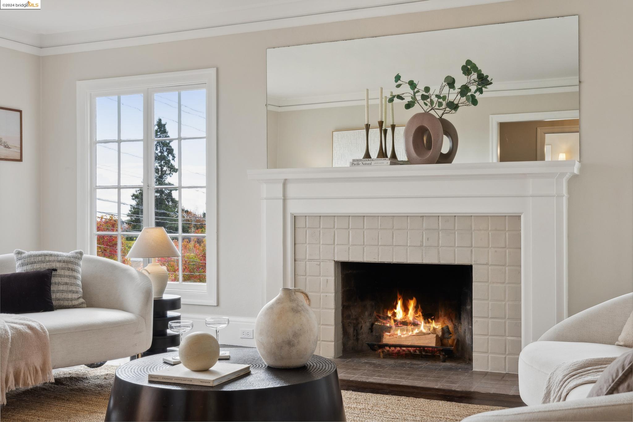 1106 Clarendon Cres.