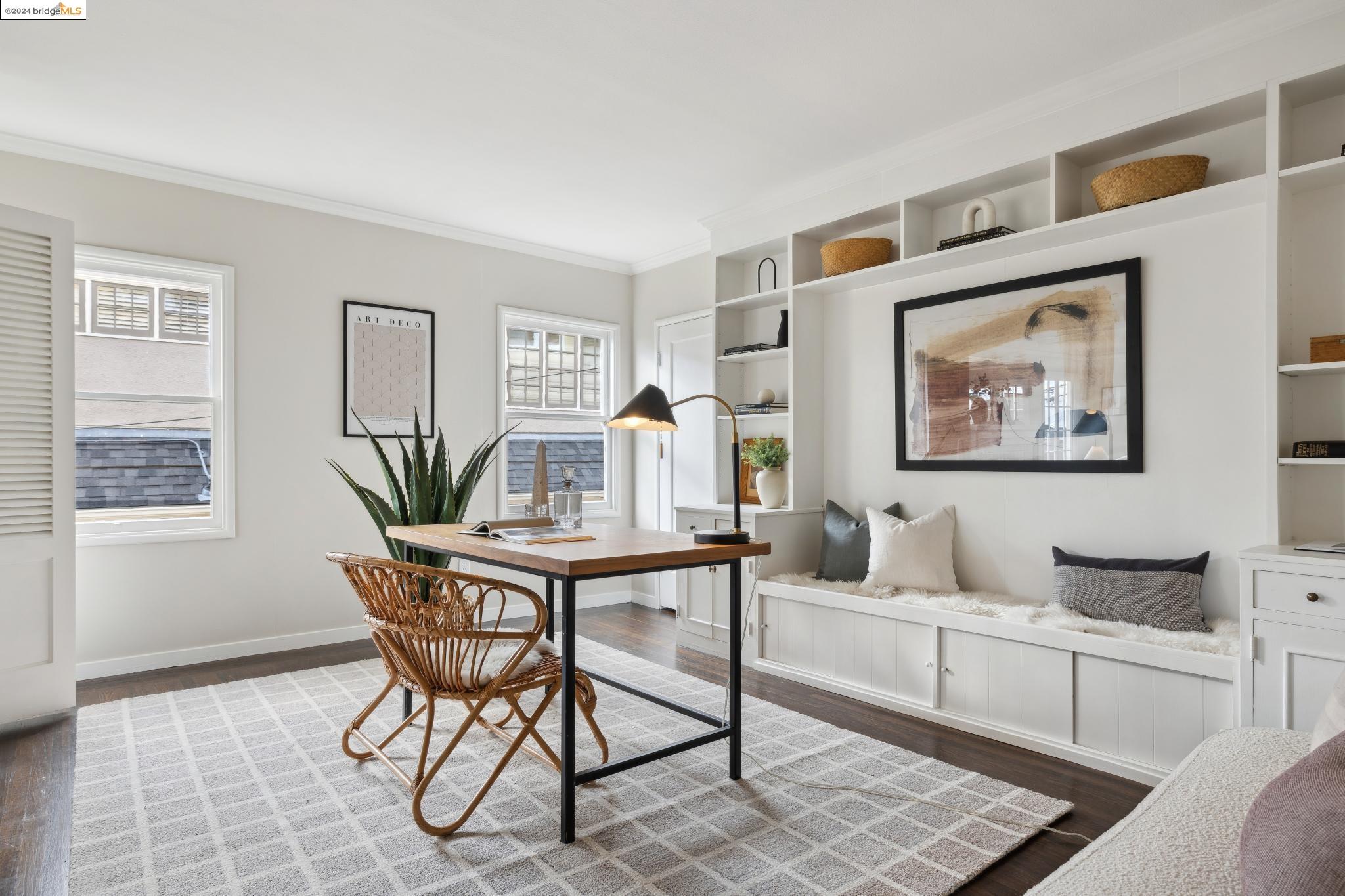 1106 Clarendon Cres.