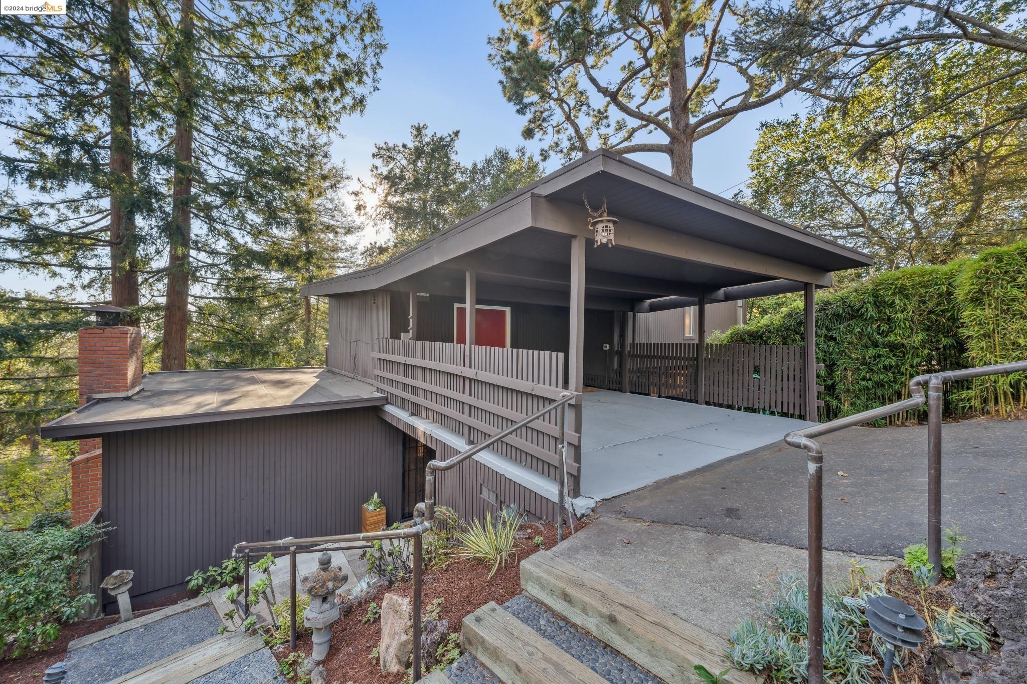 2153 Magellan Dr