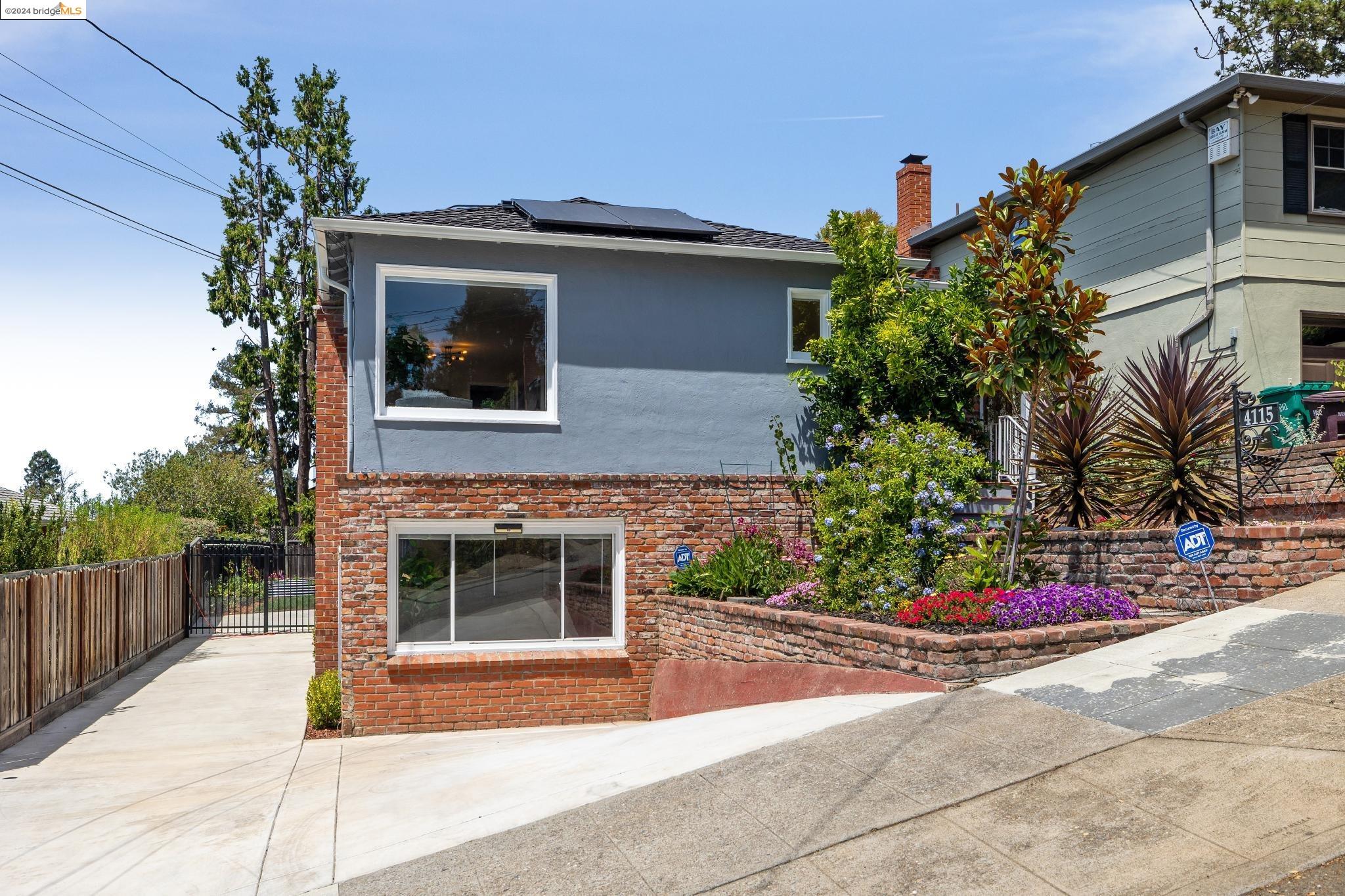 4115 39Th Ave