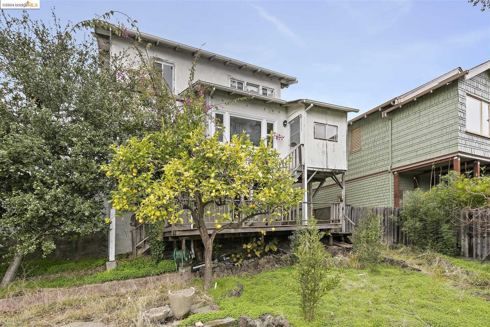 4620 Dolores Ave