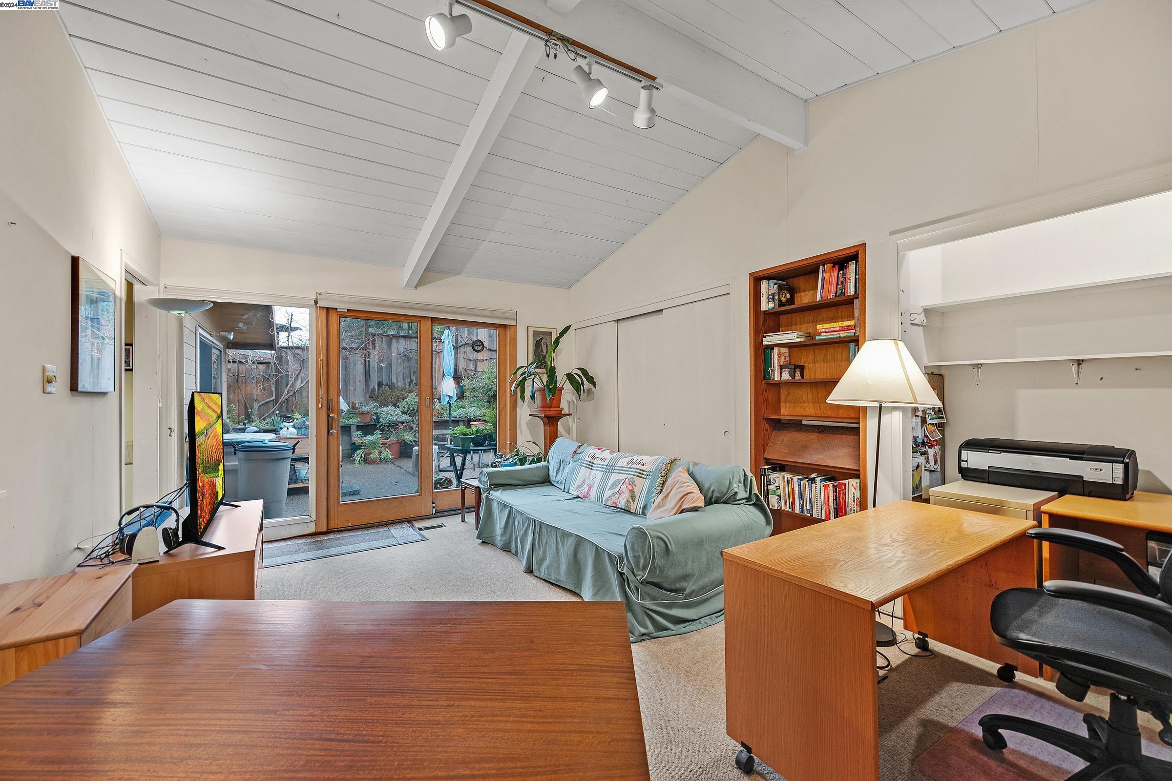 663 Grizzly Peak Blvd