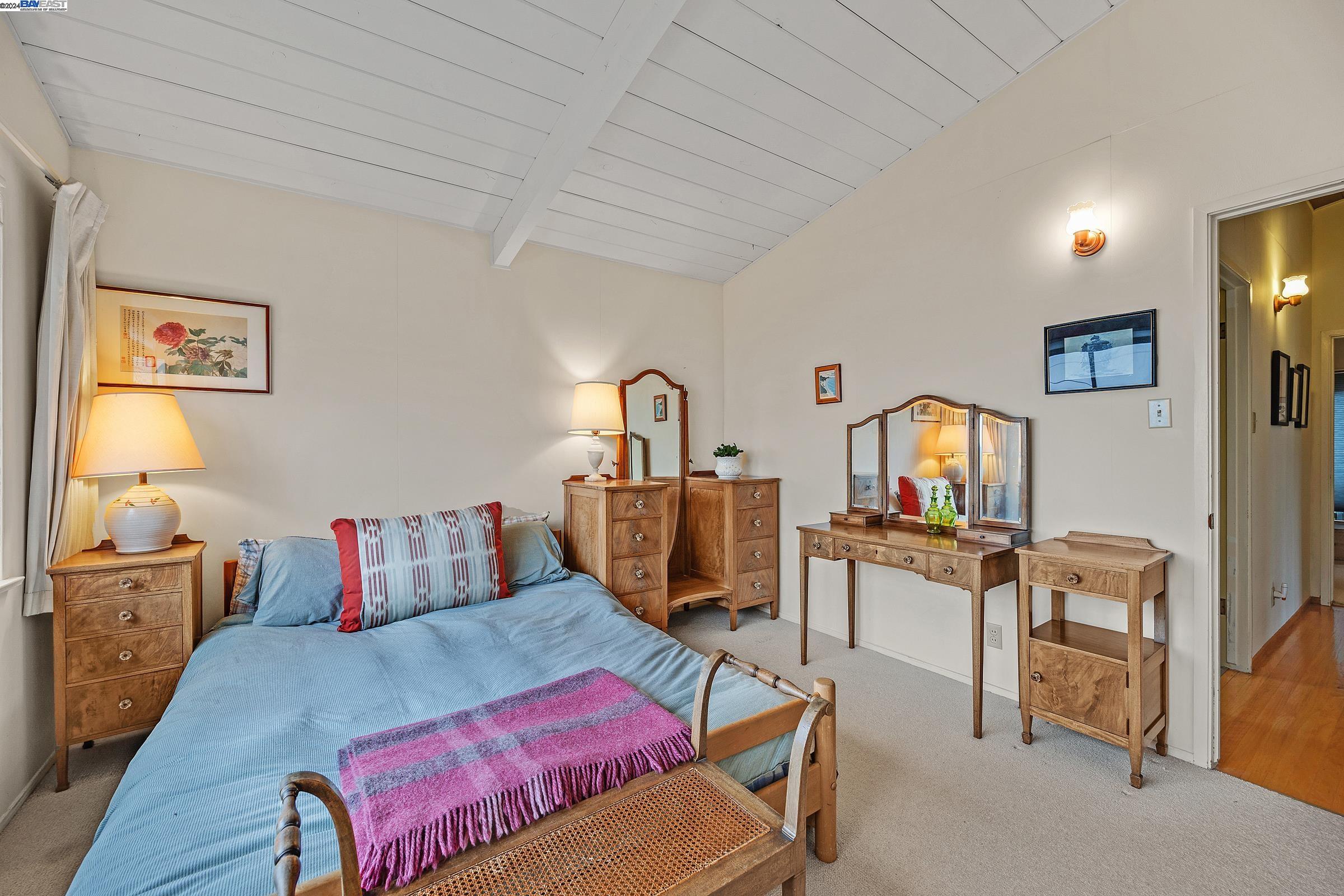 663 Grizzly Peak Blvd