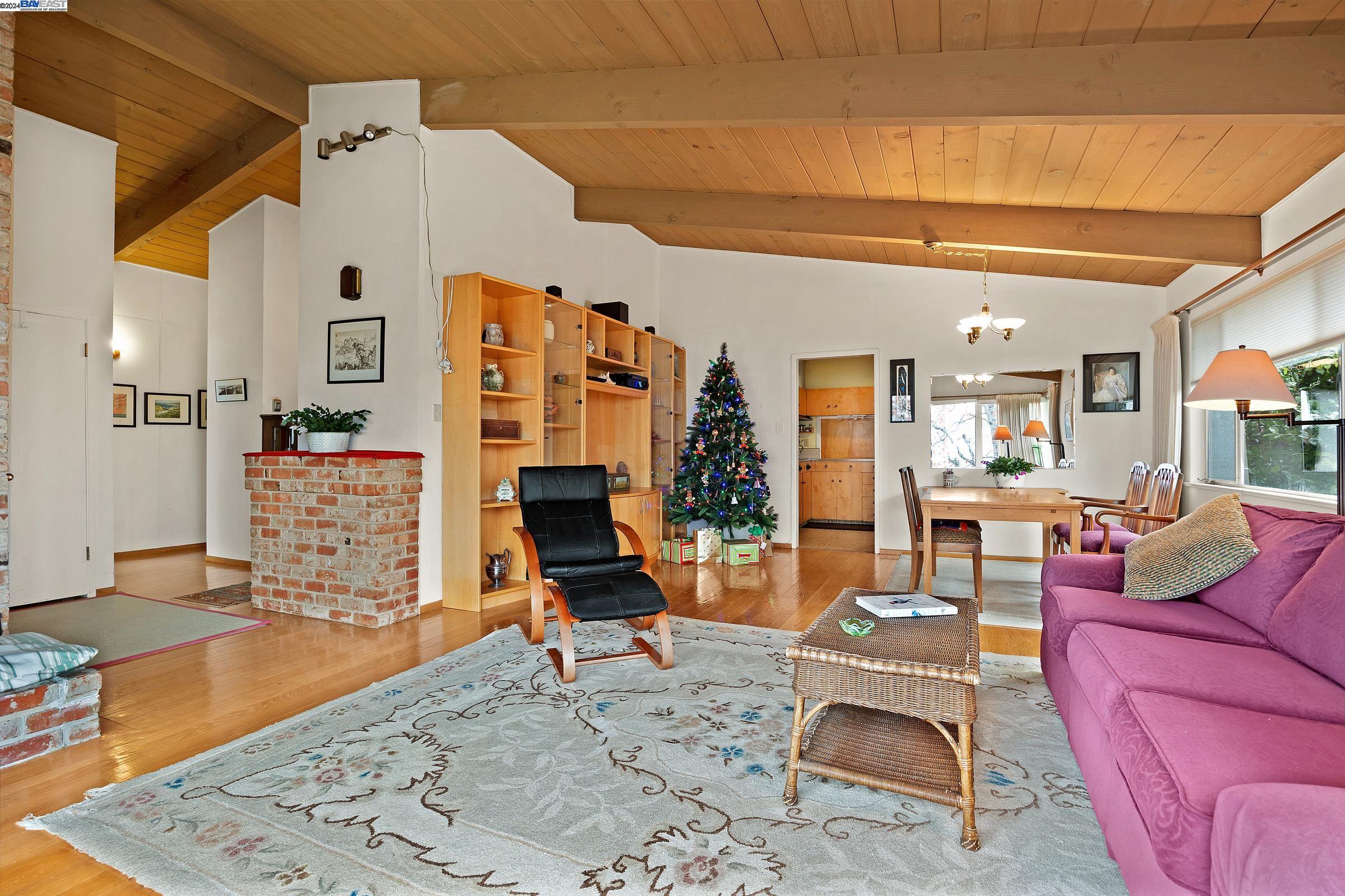 663 Grizzly Peak Blvd