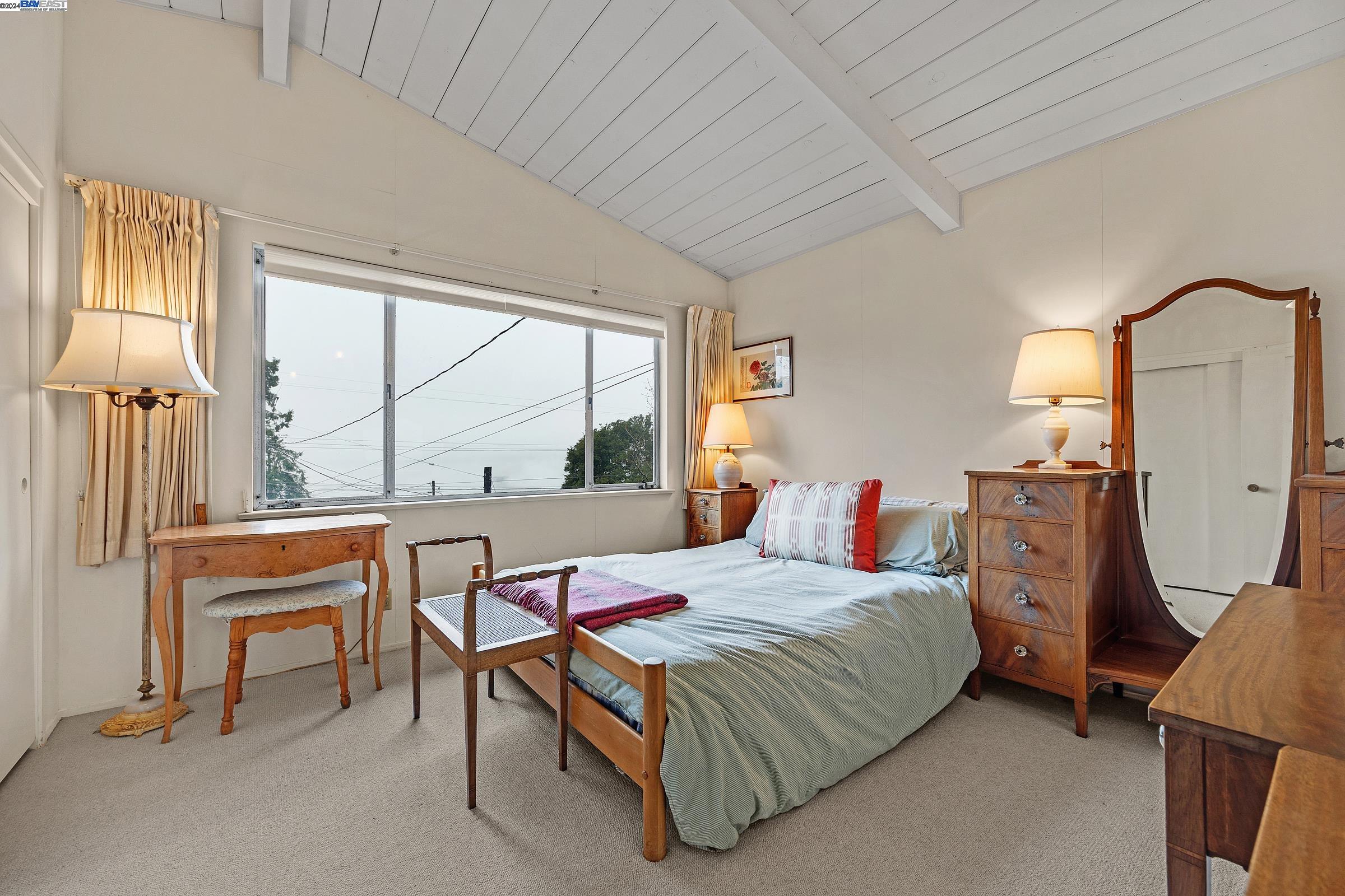 663 Grizzly Peak Blvd