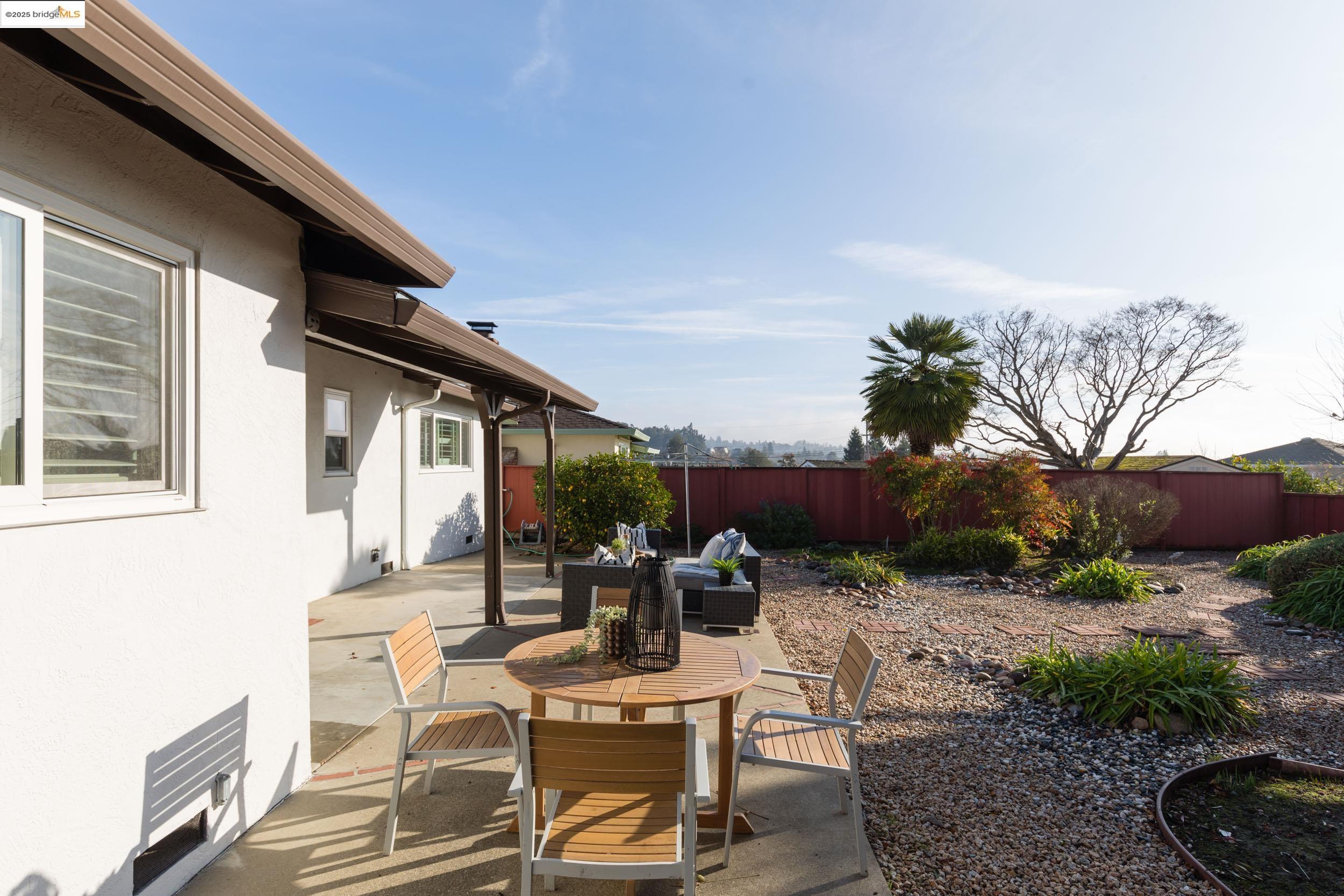 5225 Reedley Way