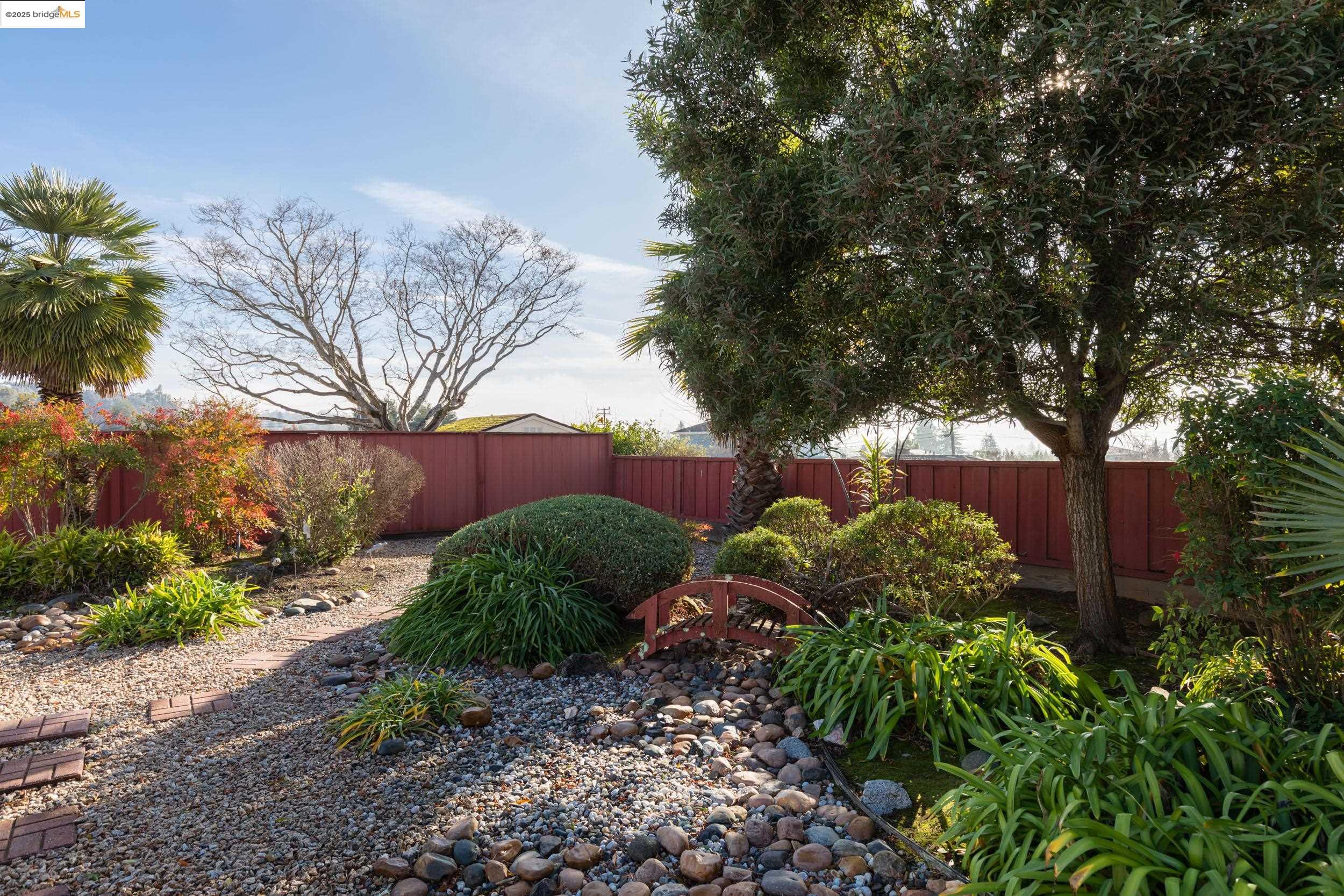 5225 Reedley Way