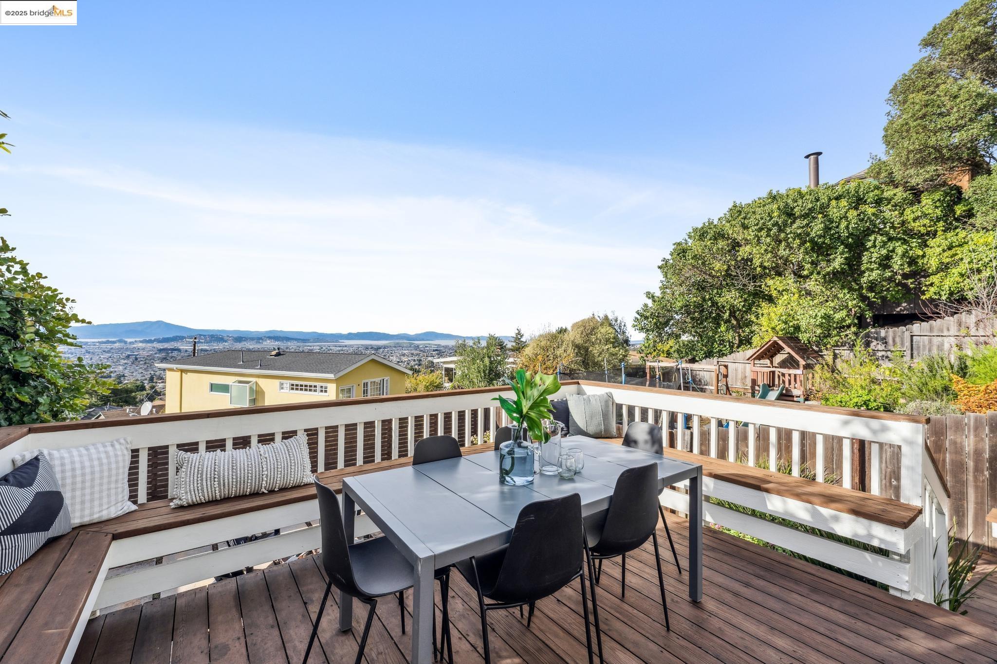 1646 Aqua Vista Road