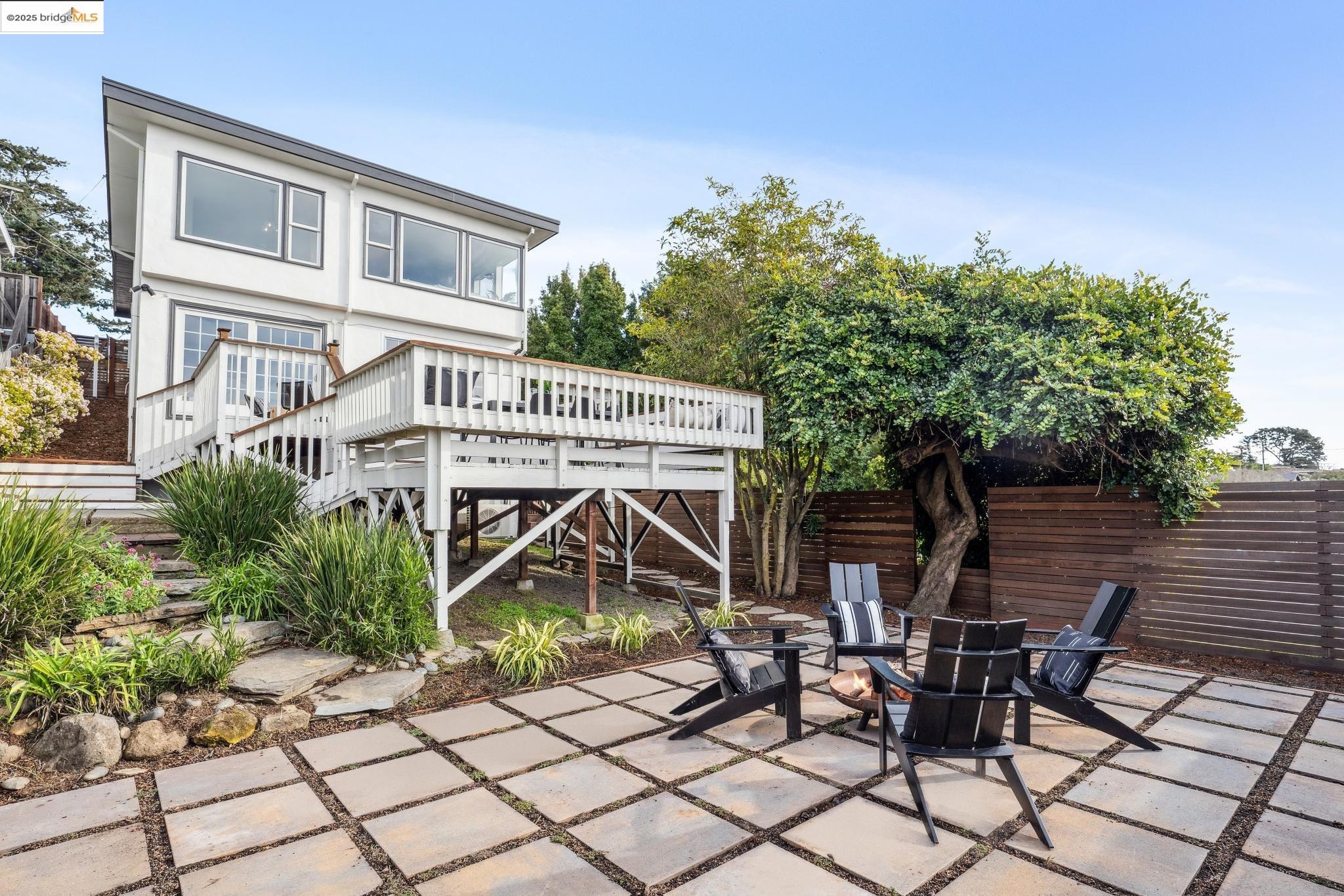 1646 Aqua Vista Road