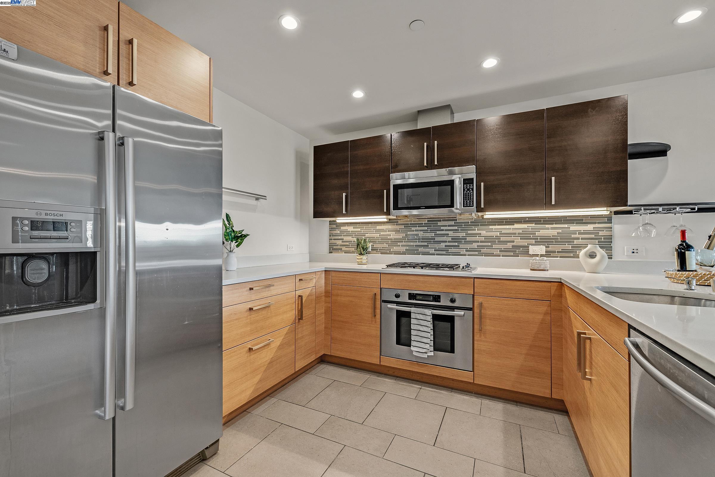 6465 San Pablo Ave # 405