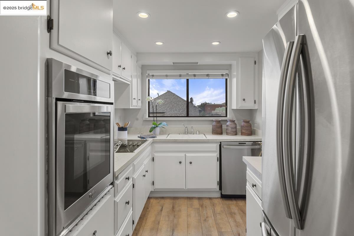 2515 Central Ave # 206