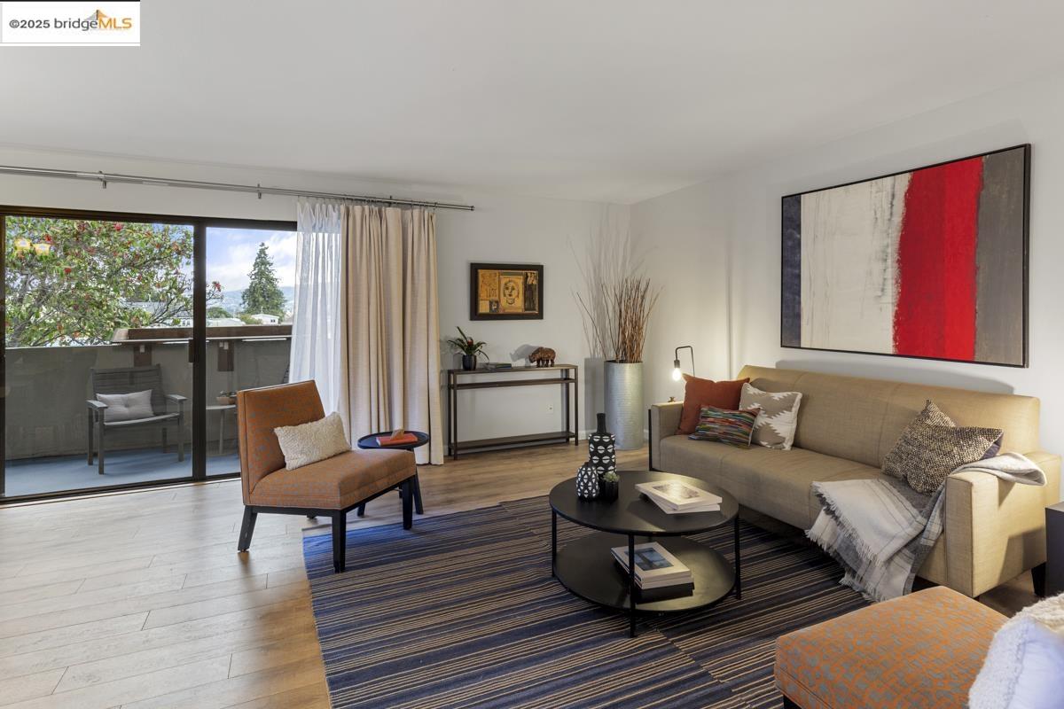 2515 Central Ave # 206