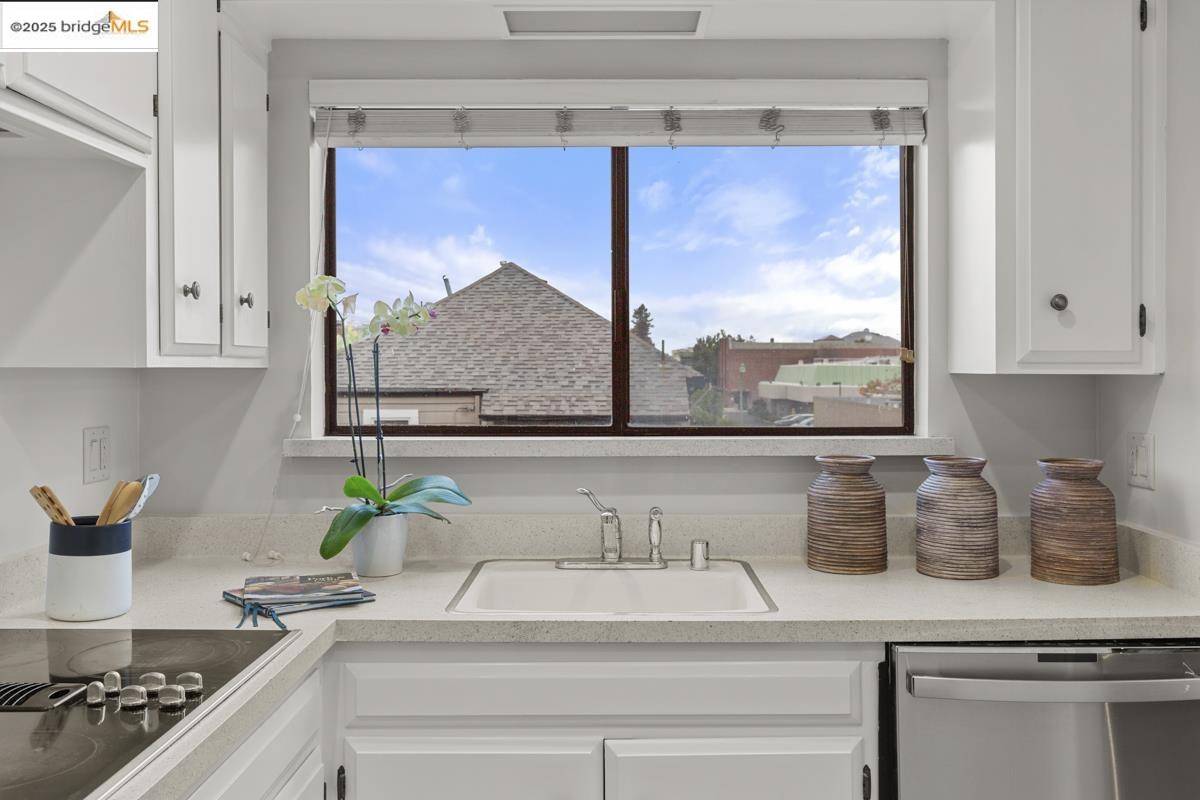 2515 Central Ave # 206