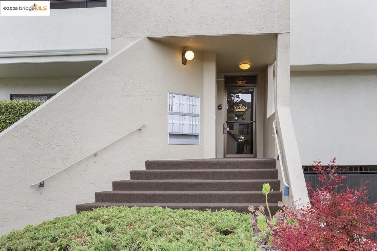 2515 Central Ave # 206