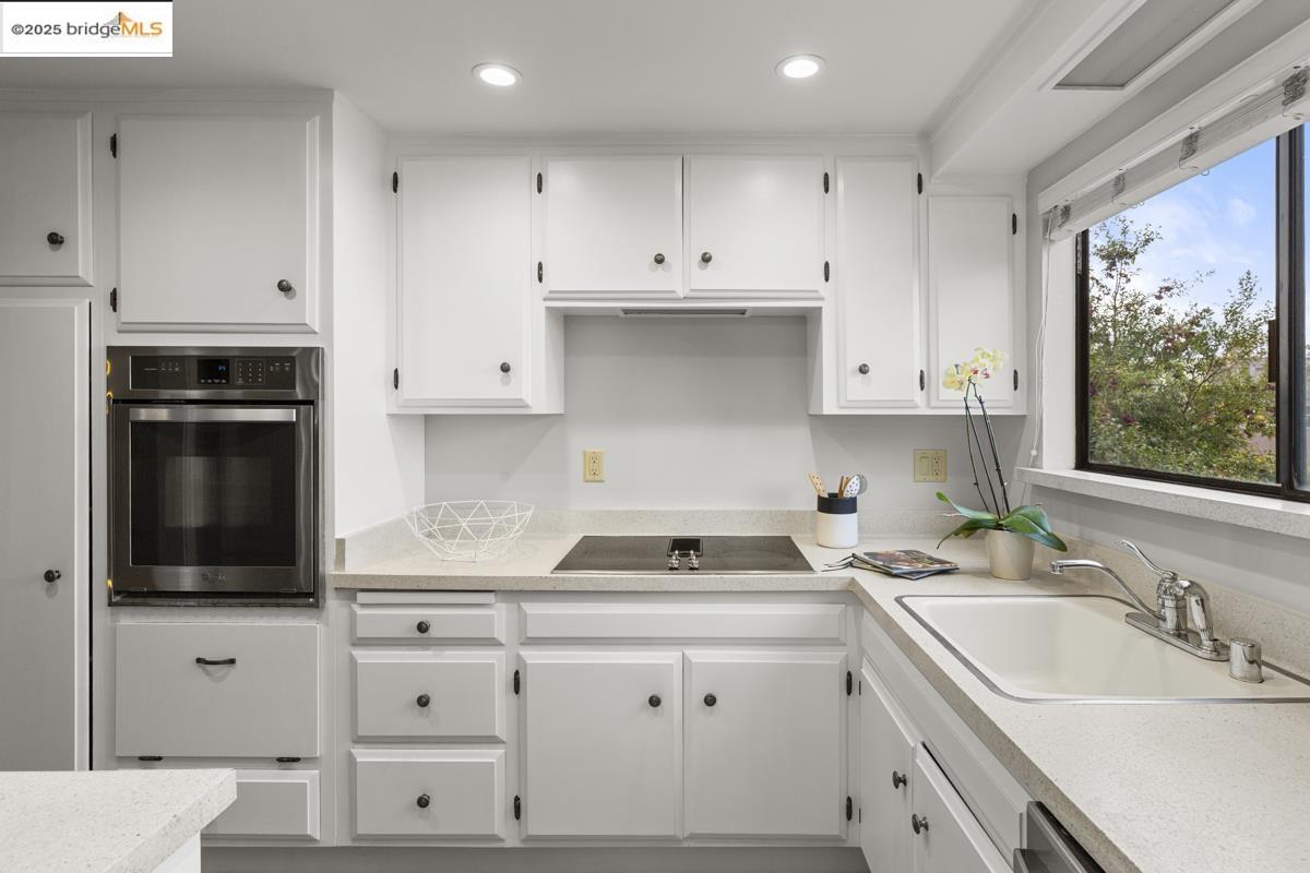 2515 Central Ave # 206