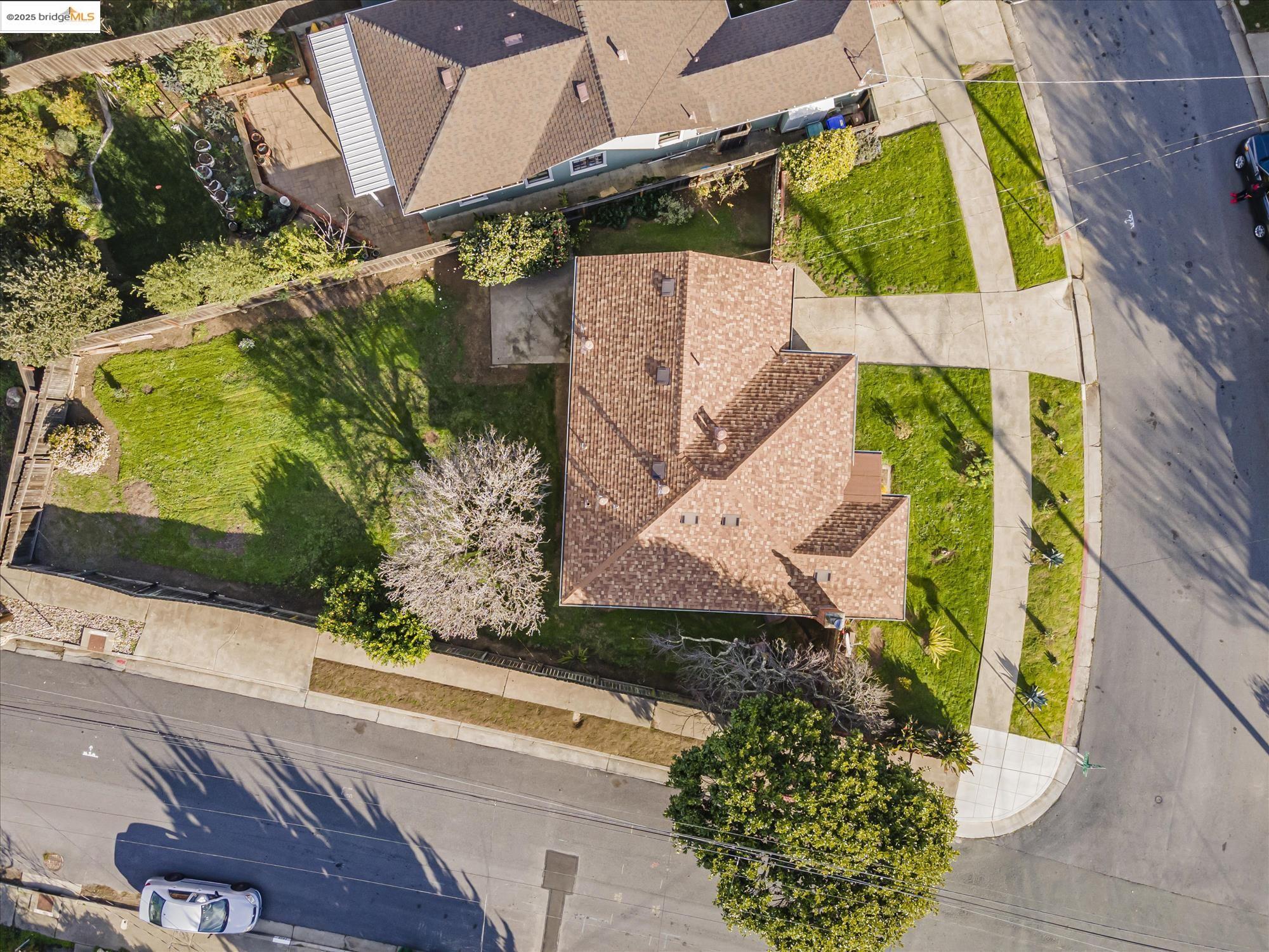 5901 Orchard Ave