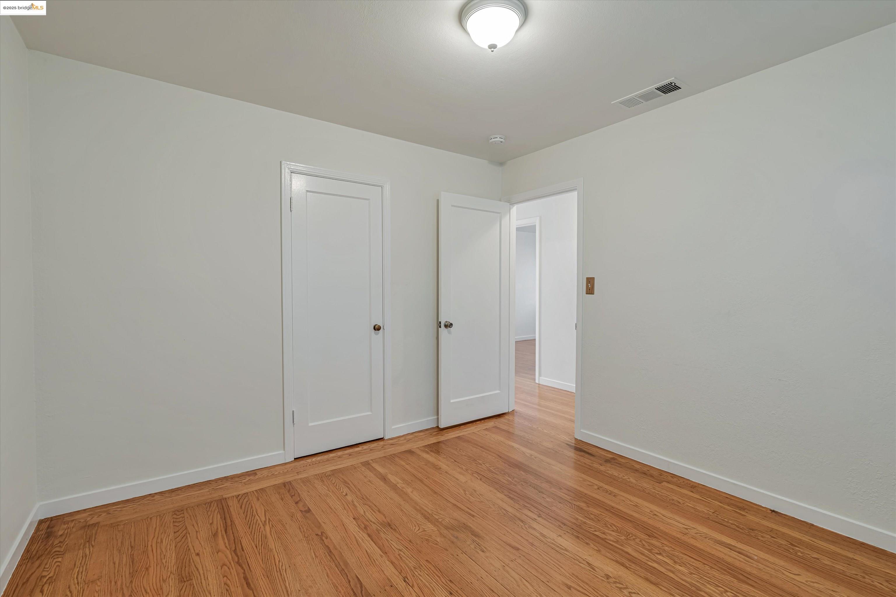 5901 Orchard Ave