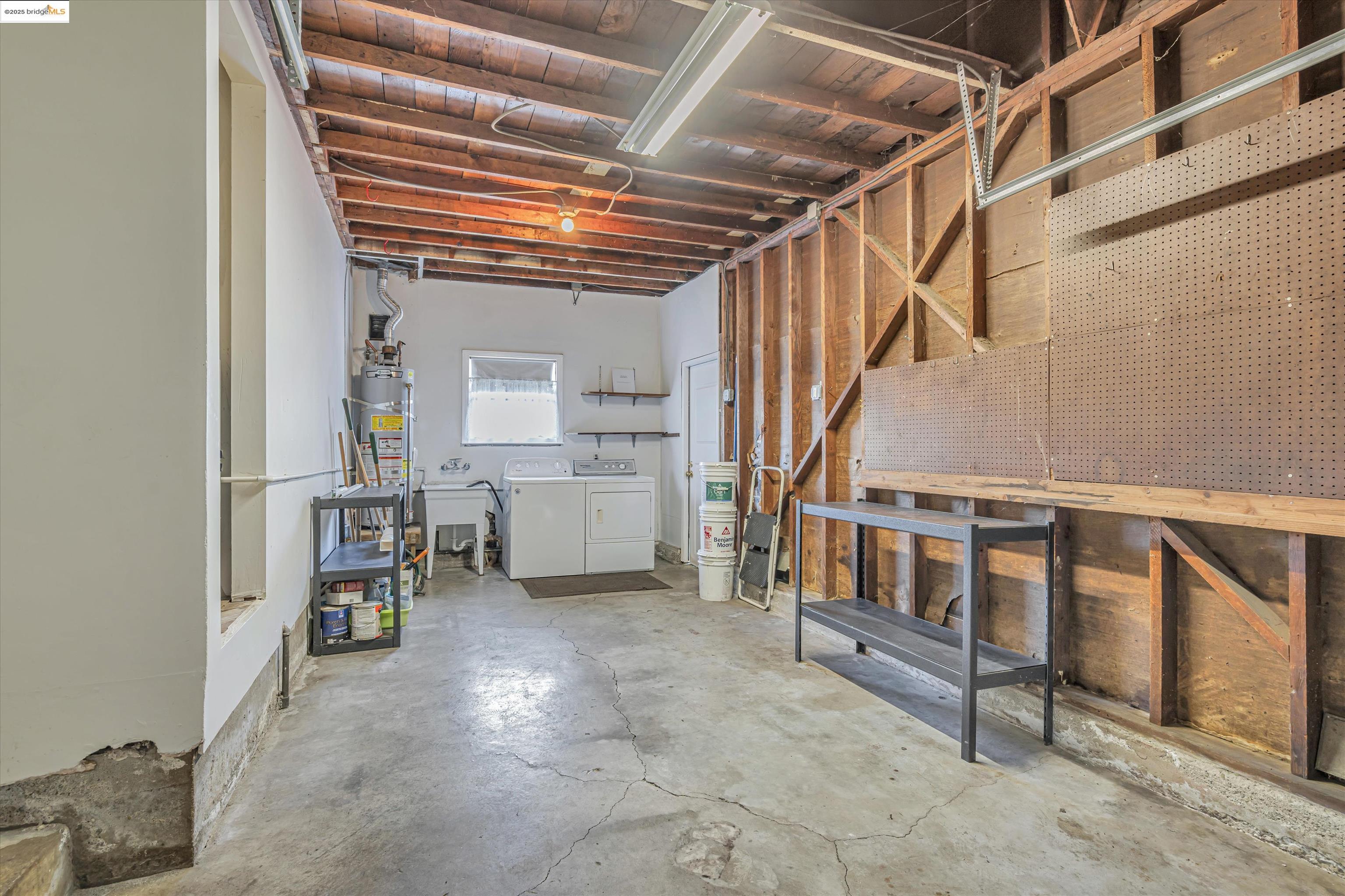 5901 Orchard Ave