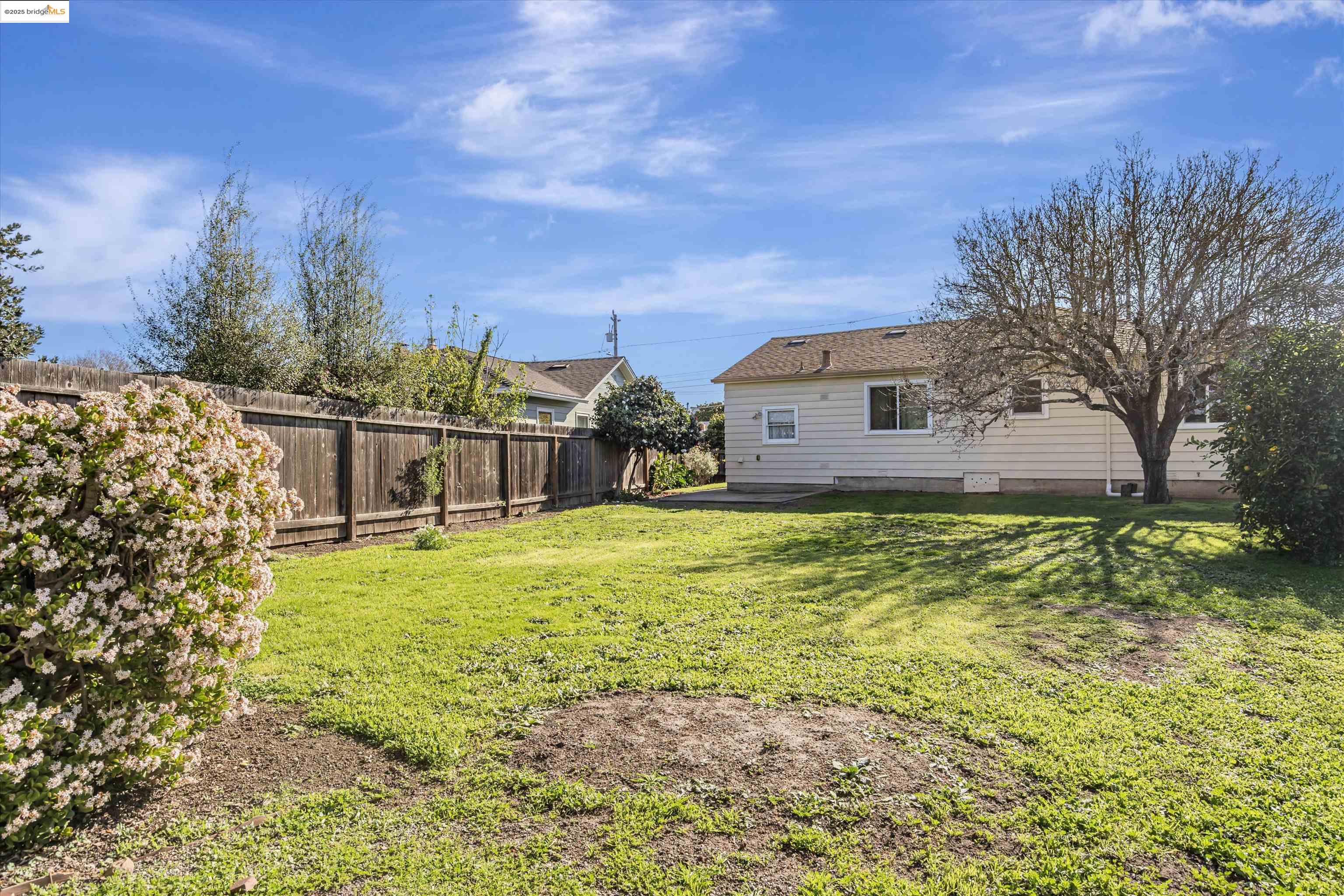 5901 Orchard Ave