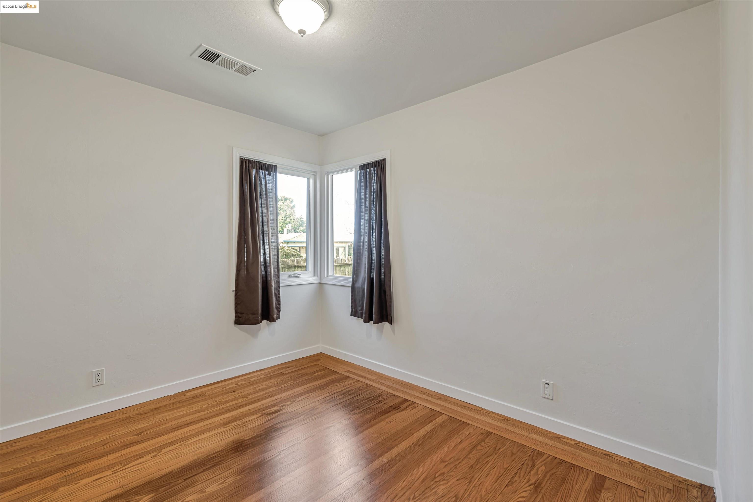 5901 Orchard Ave