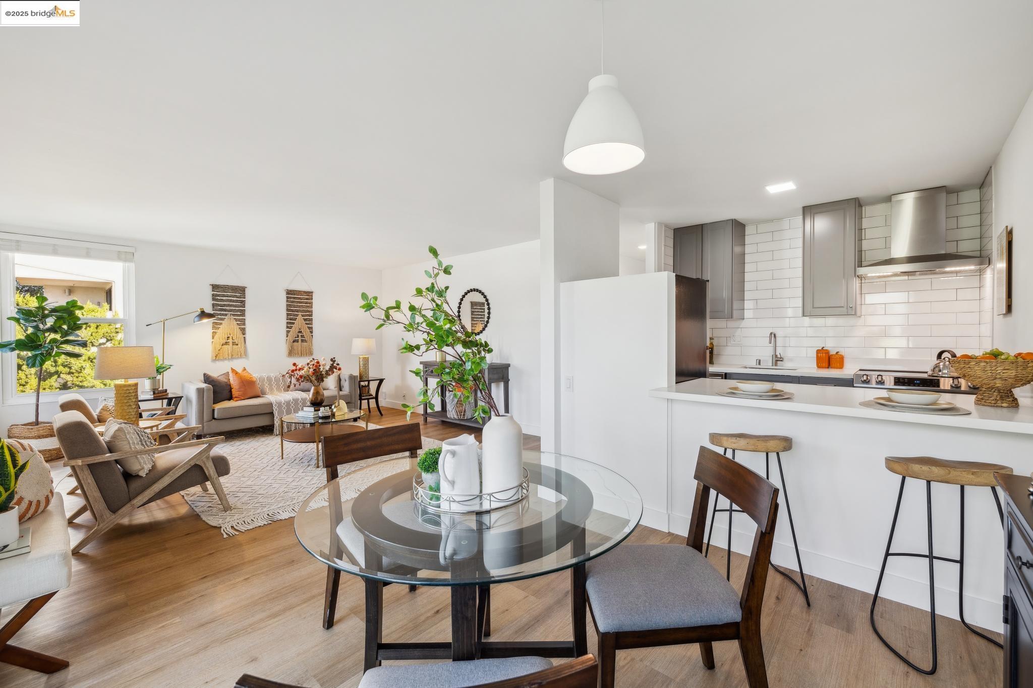 645 Chetwood St # 306