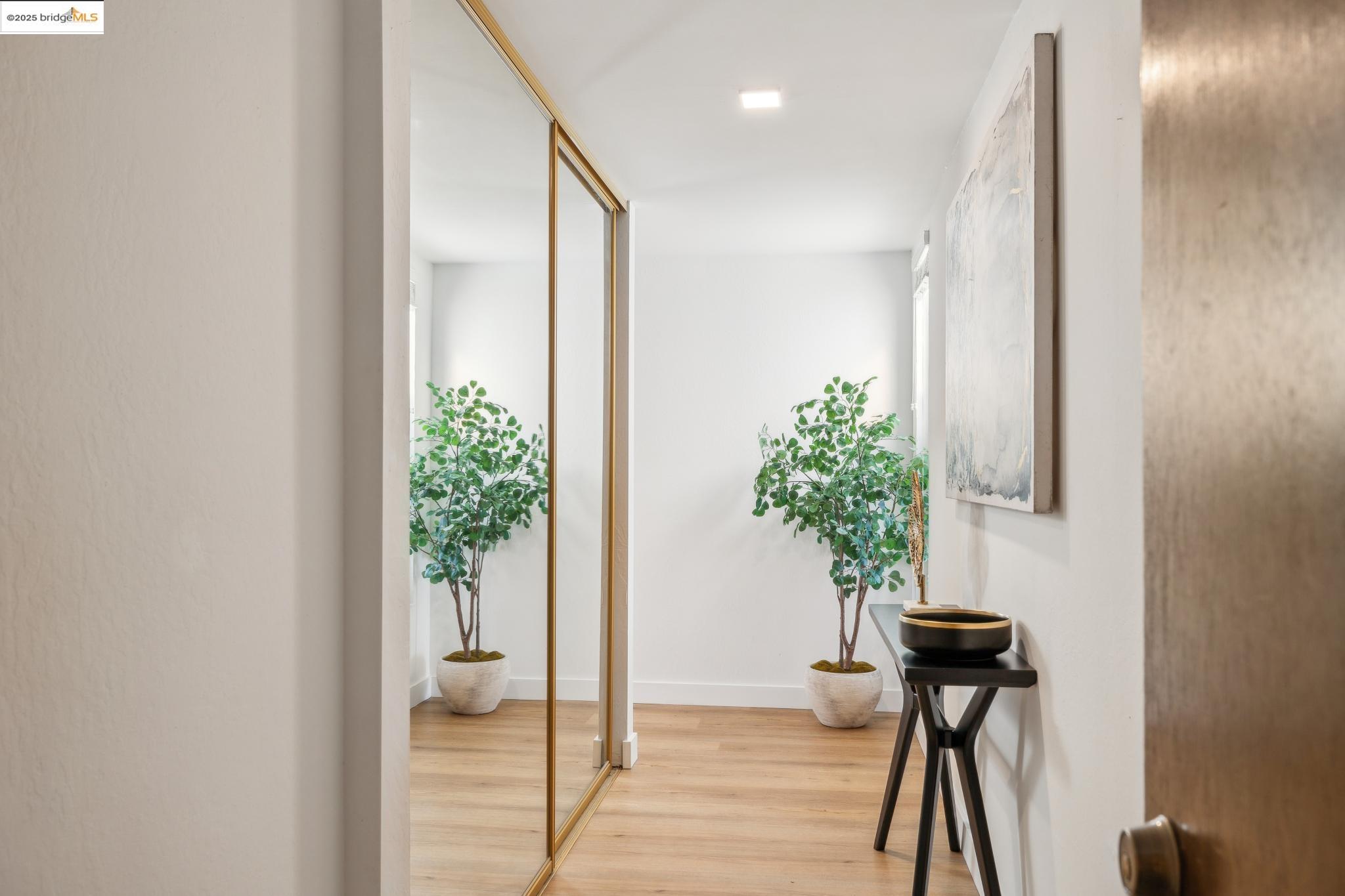 645 Chetwood St # 306