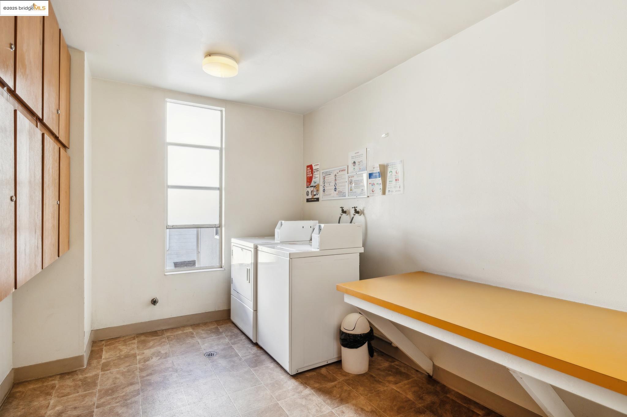 645 Chetwood St # 306