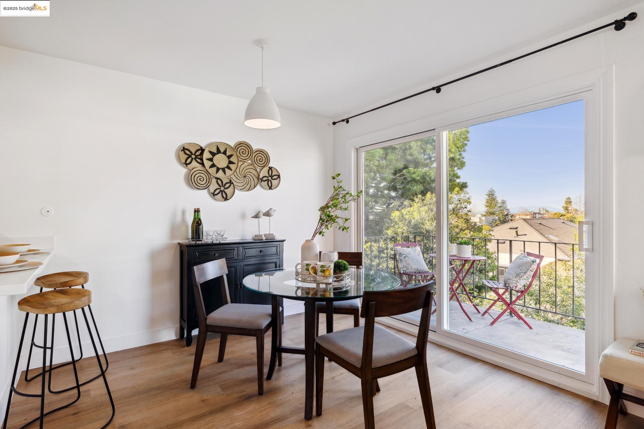 645 Chetwood St # 306