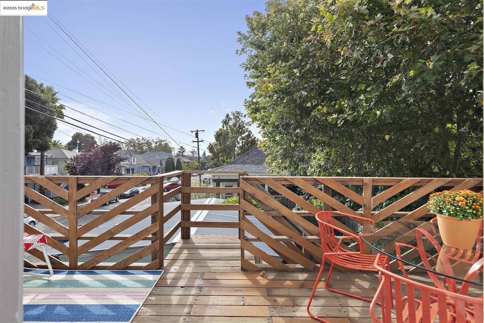 2718 Martin Luther King Jr Way