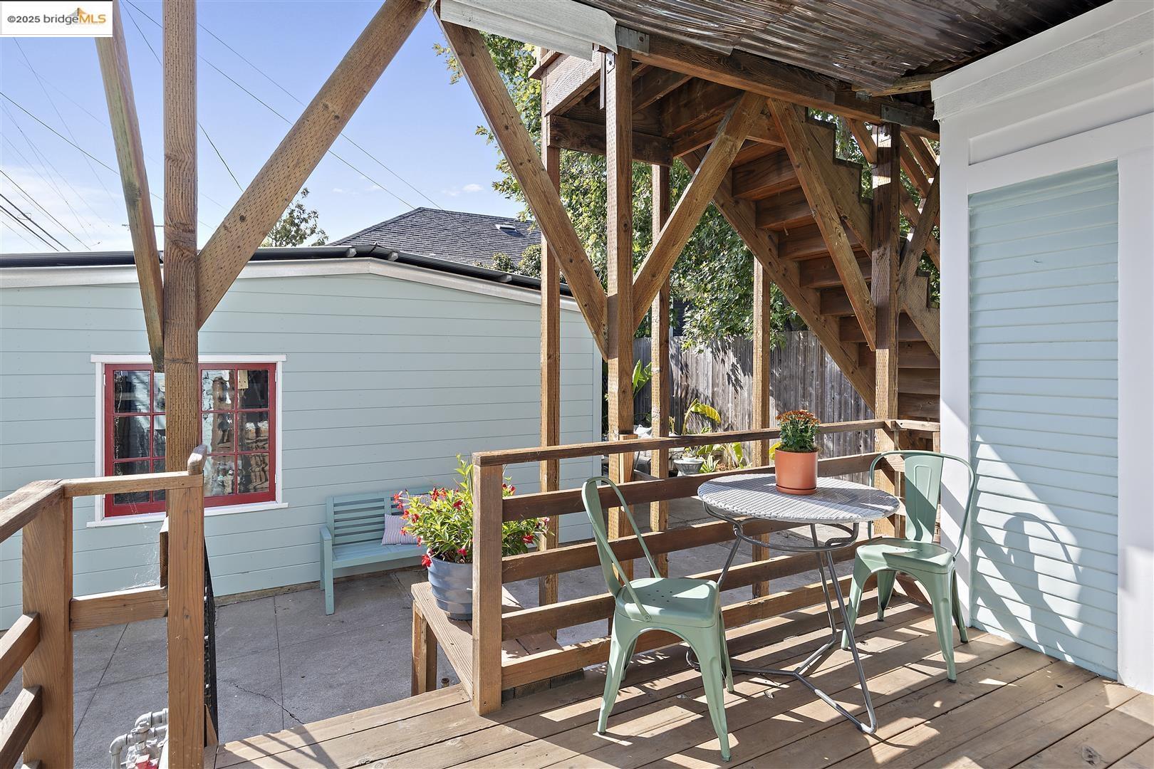 2718 Martin Luther King Jr Way