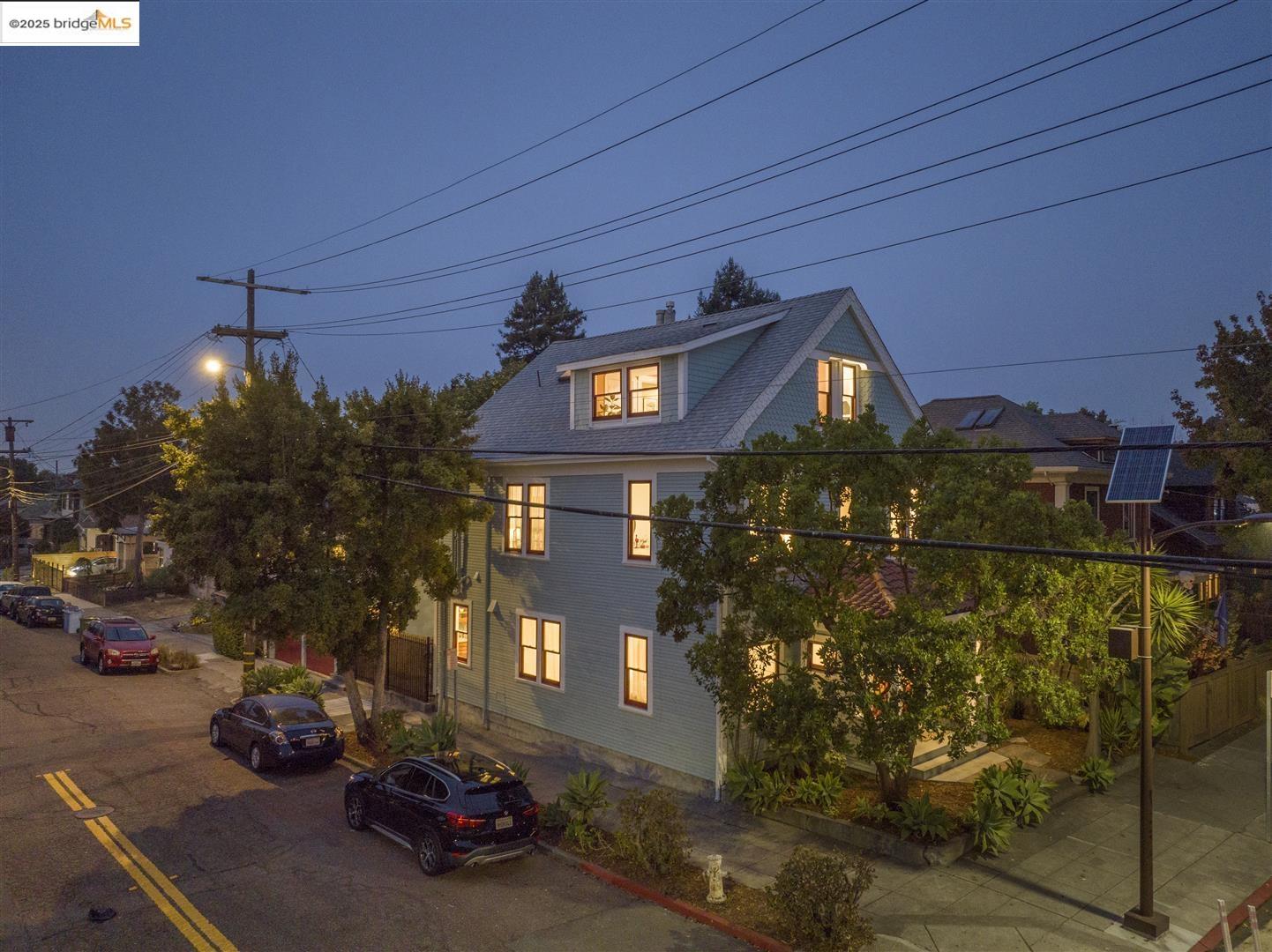 2718 Martin Luther King Jr Way