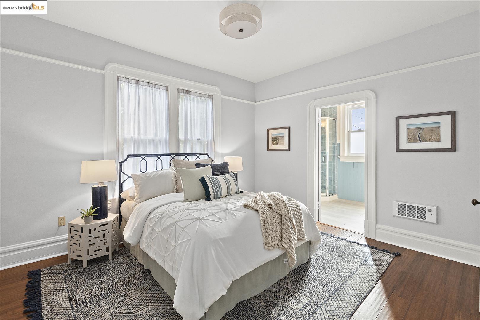 2718 Martin Luther King Jr Way