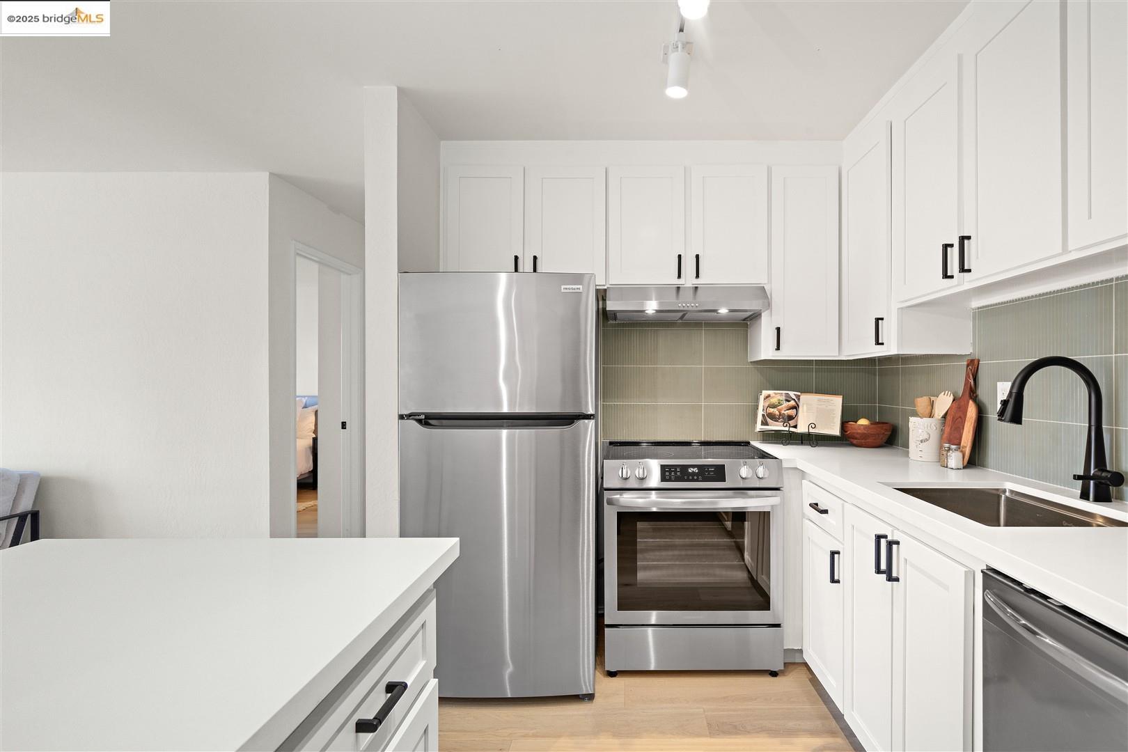 325 Lenox Ave # 408