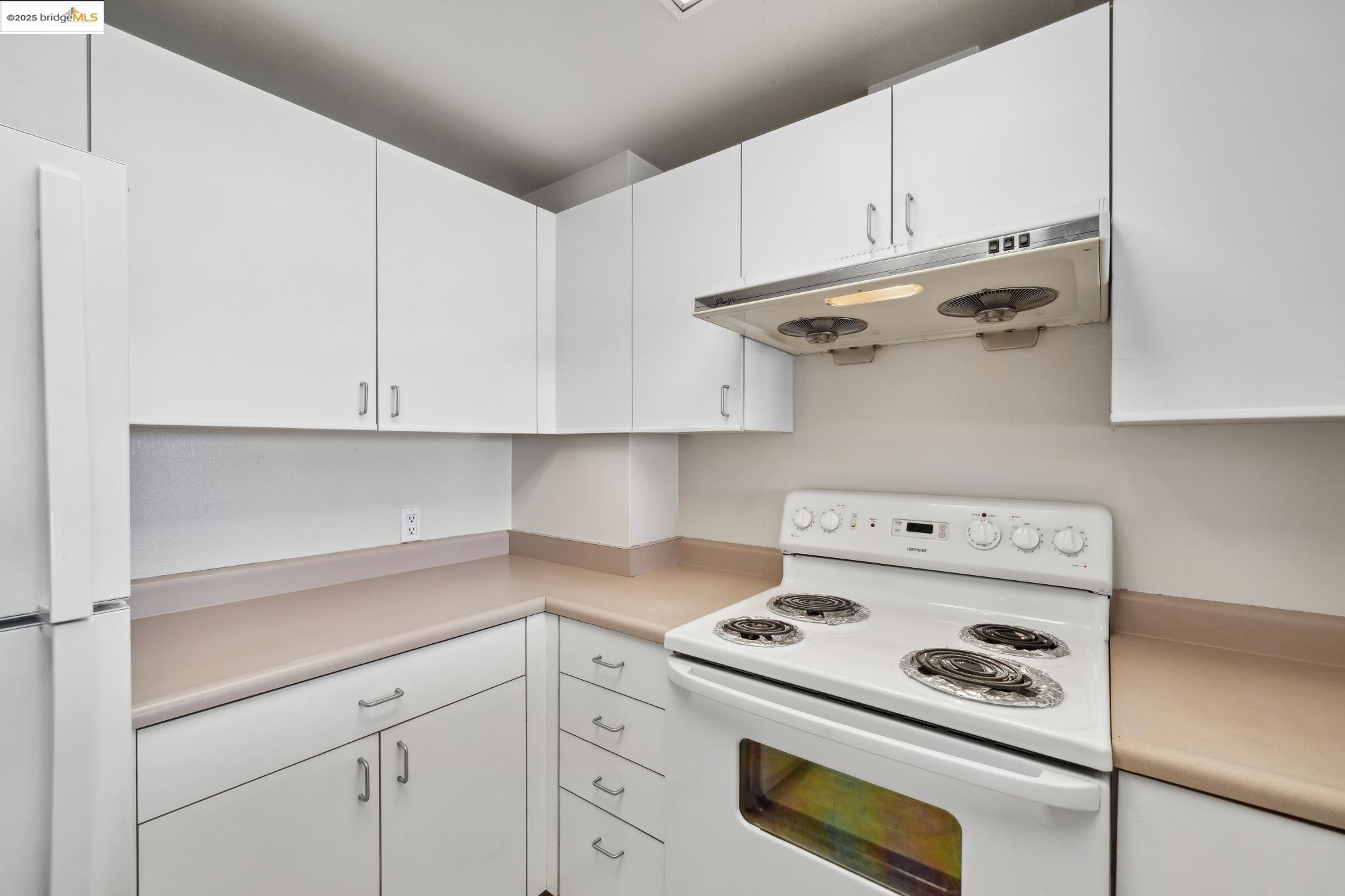 988 Franklin Street # 1207