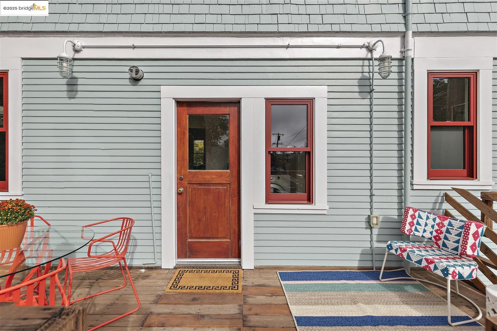 2718 Martin Luther King Jr Way