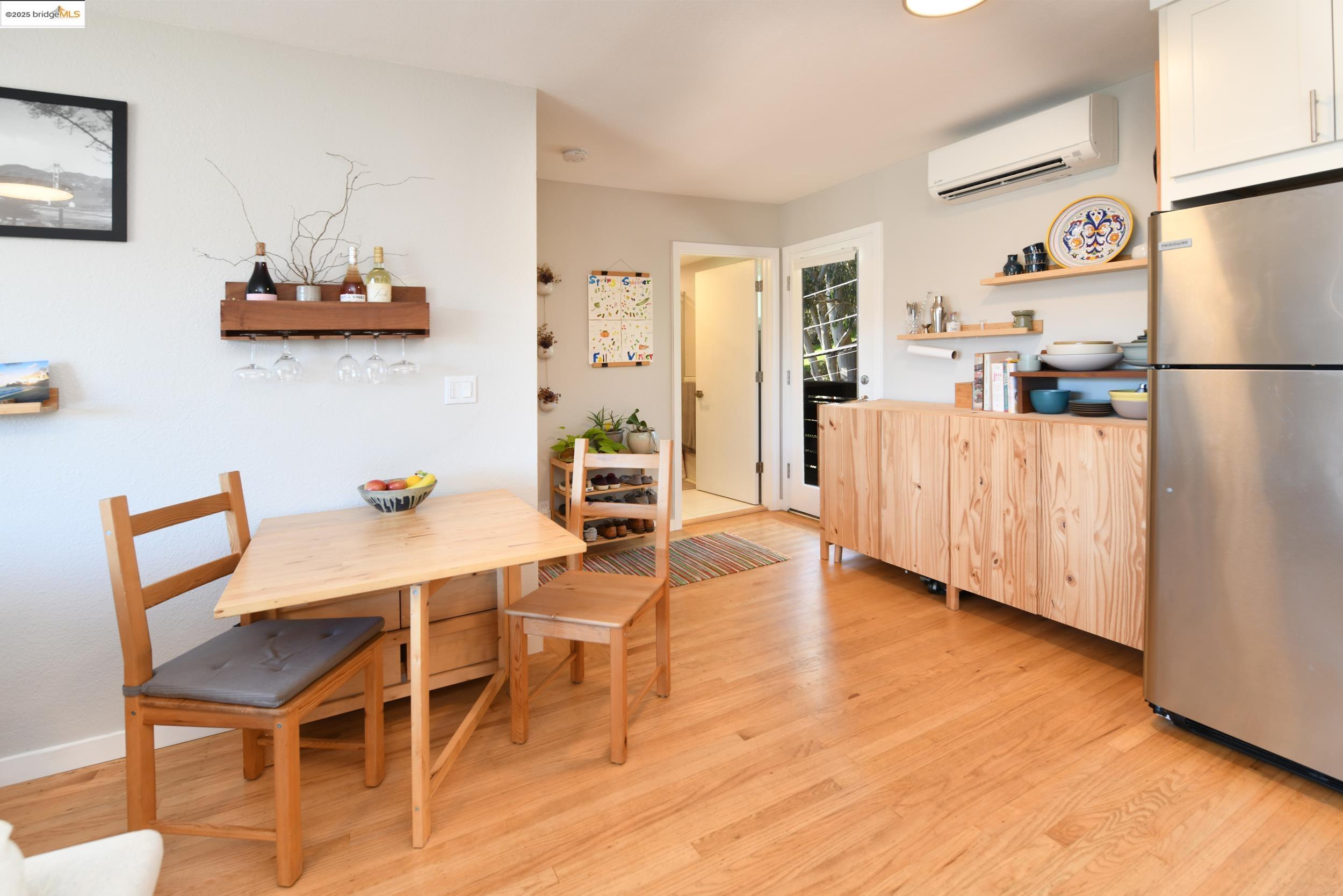 785 Taft Ave # 4