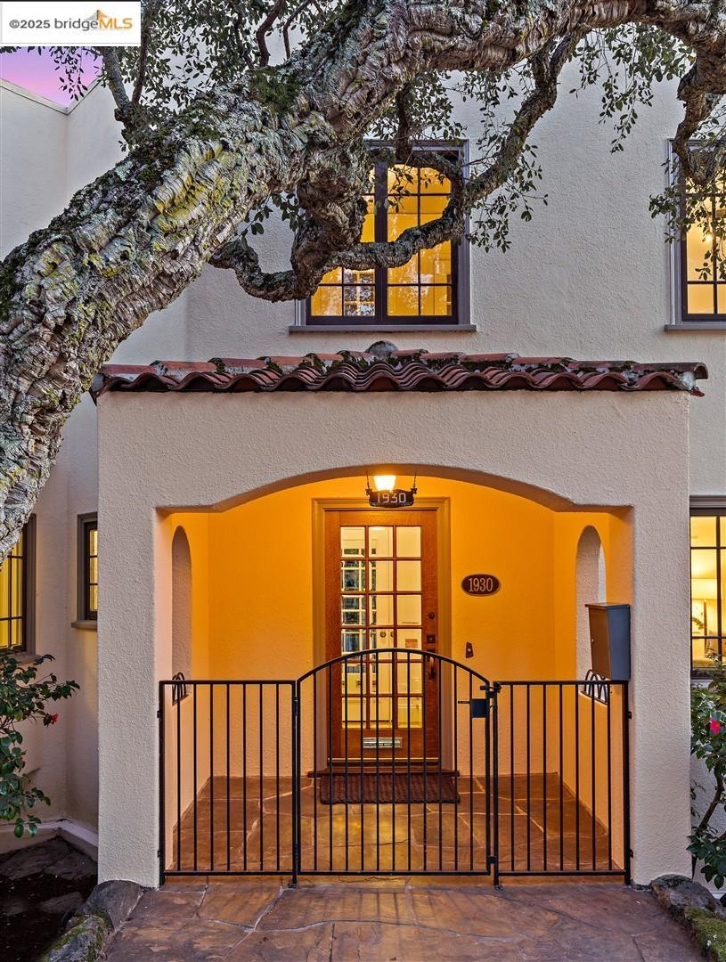 1930 San Antonio Ave