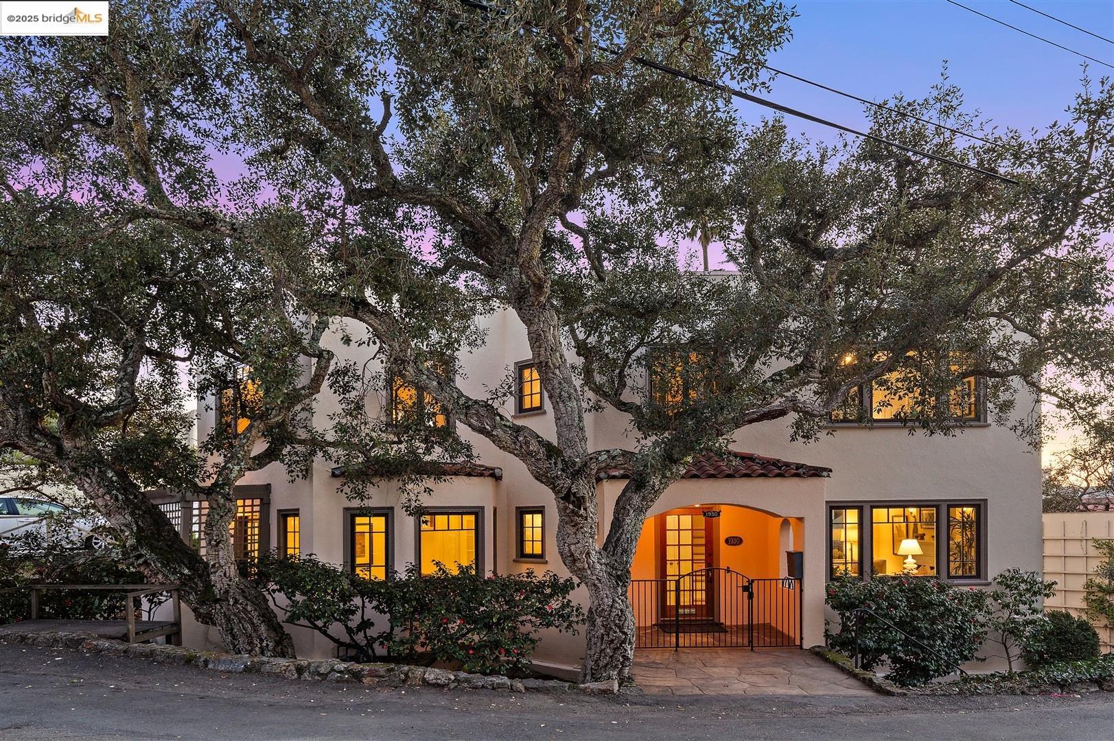 1930 San Antonio Ave